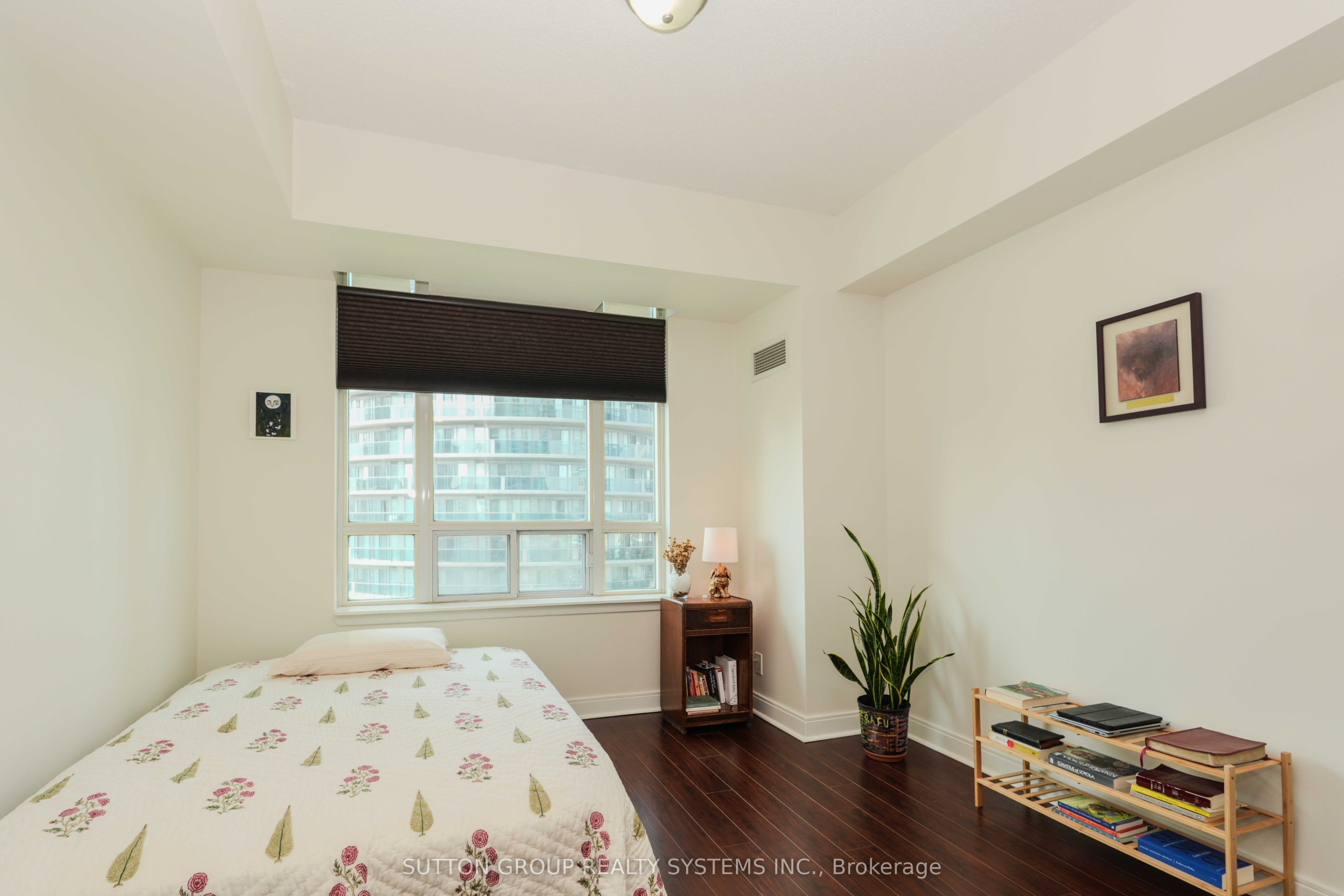 70 Absolute Avenue 1209 Property Photo 17