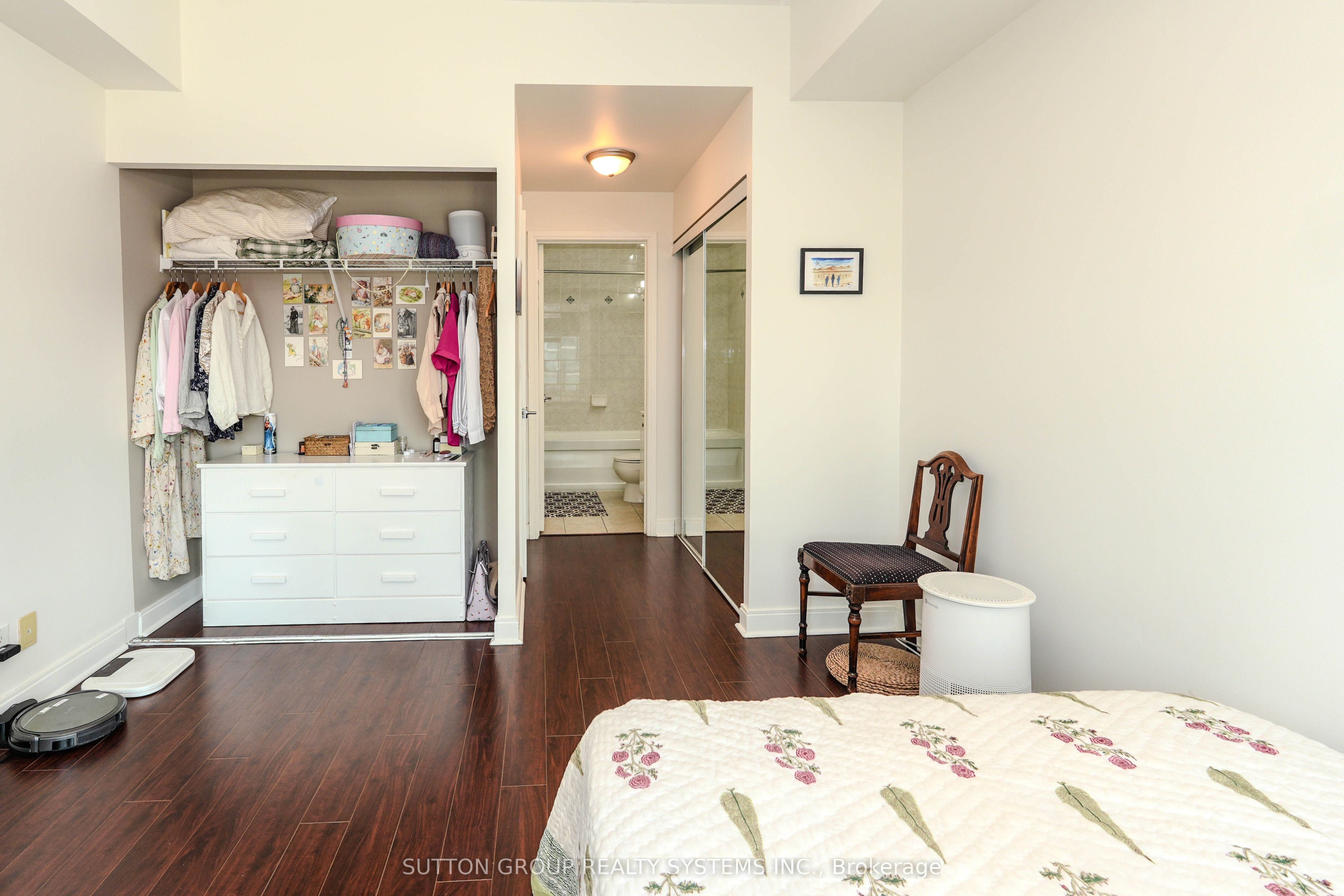 70 Absolute Avenue 1209 Property Photo 19
