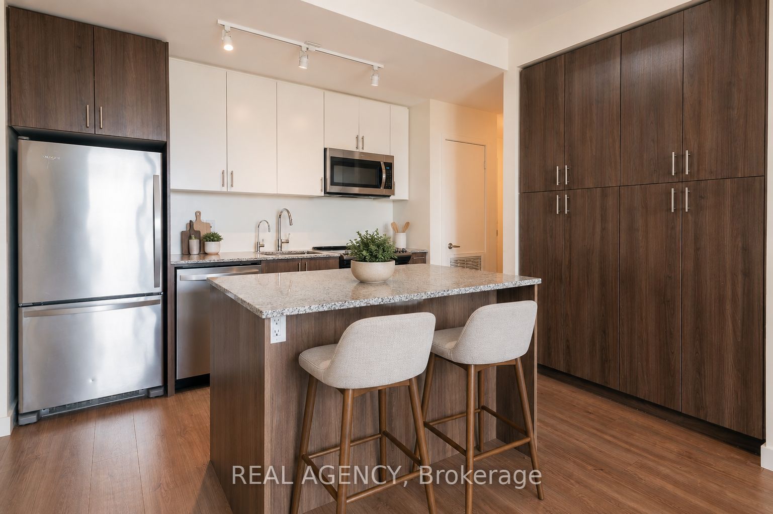 150 Sabina Drive 304 Property Photo 12