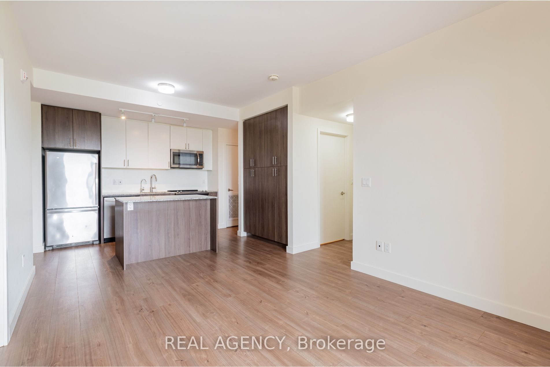 150 Sabina Drive 304 Property Photo 13