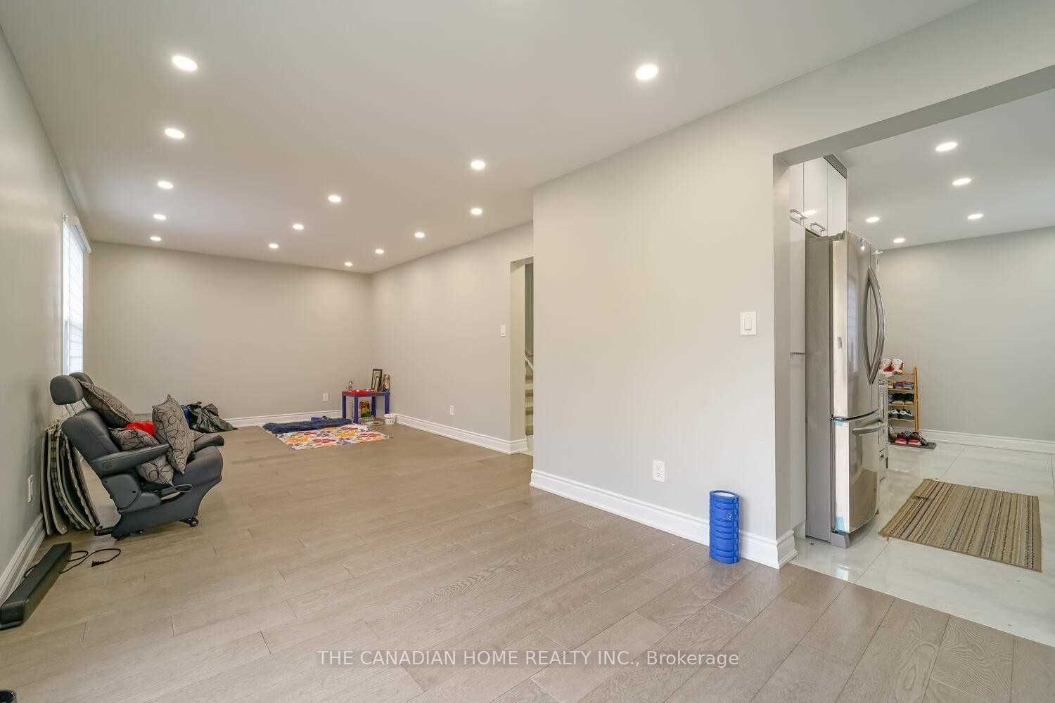 64 Somerset Drive Property Photo 5