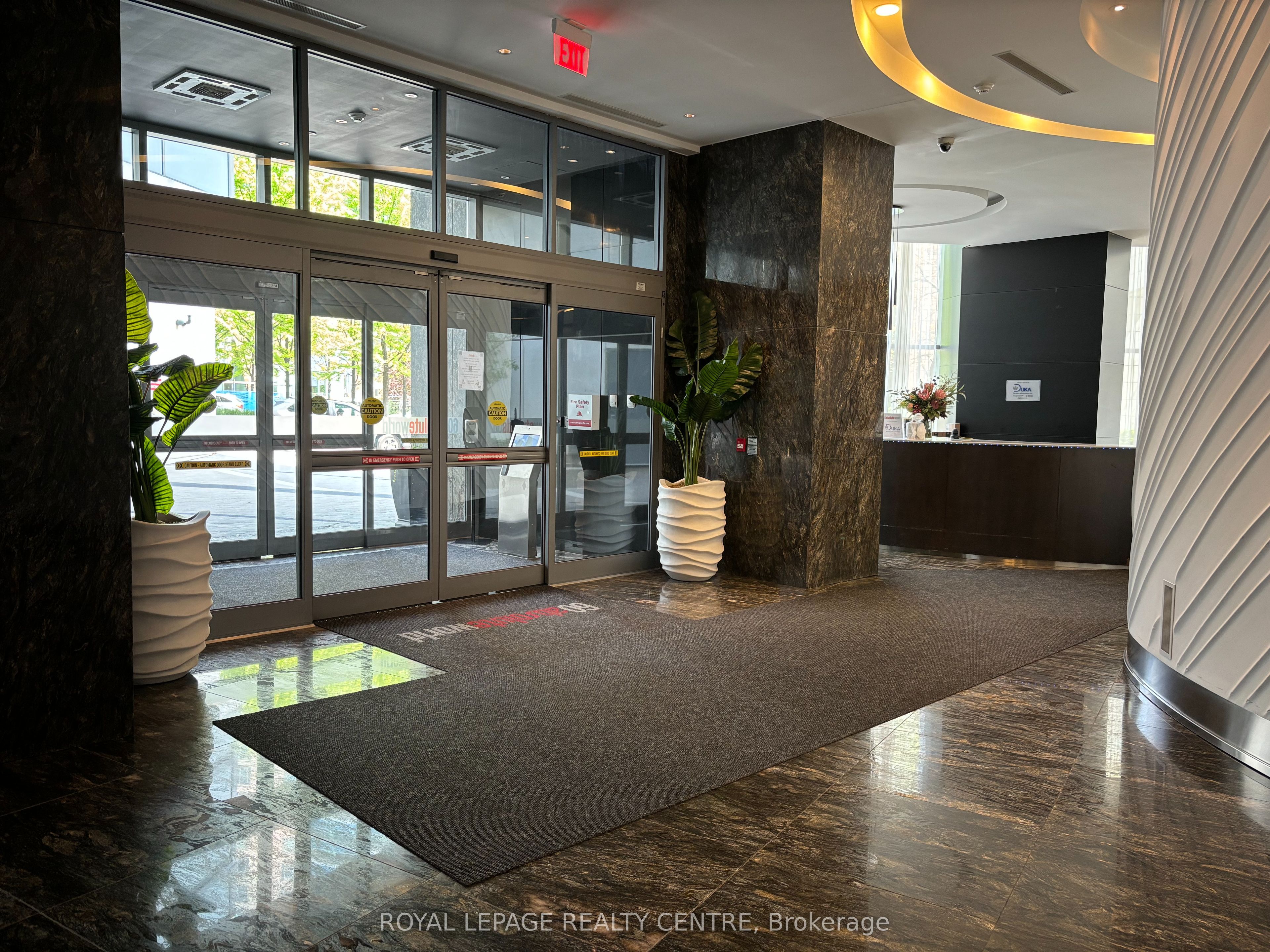 60 Absolute Avenue 1103 Property Photo 8
