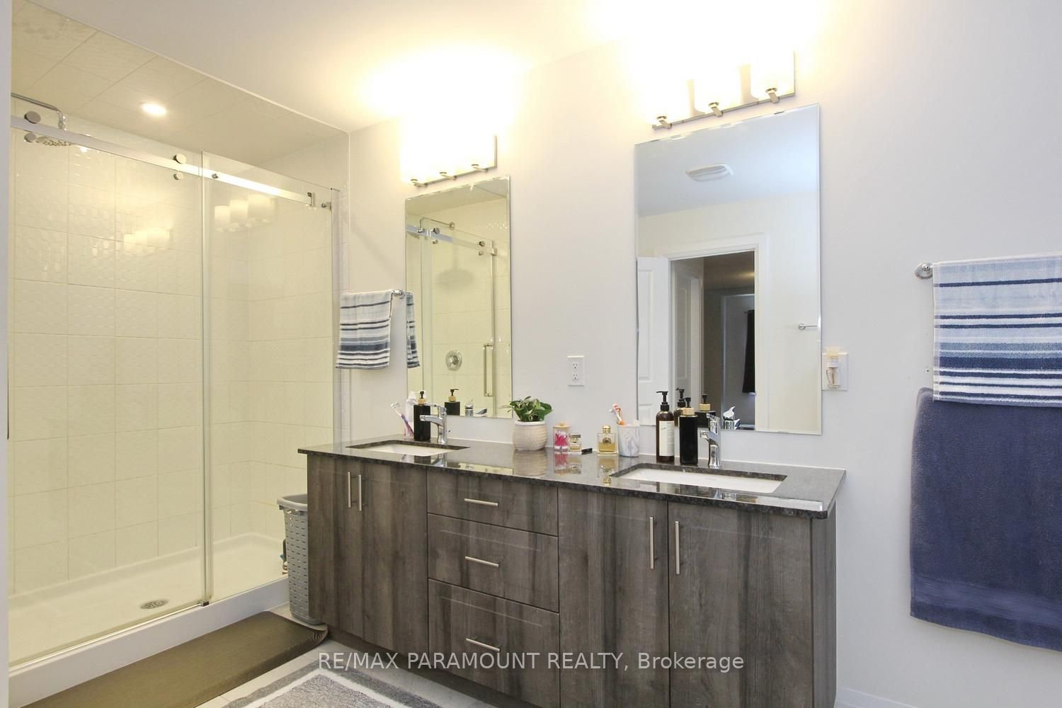 24 Kings Hill Drive Property Photo 23