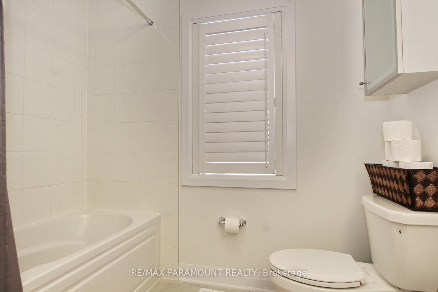 24 Kings Hill Drive Property Photo 29