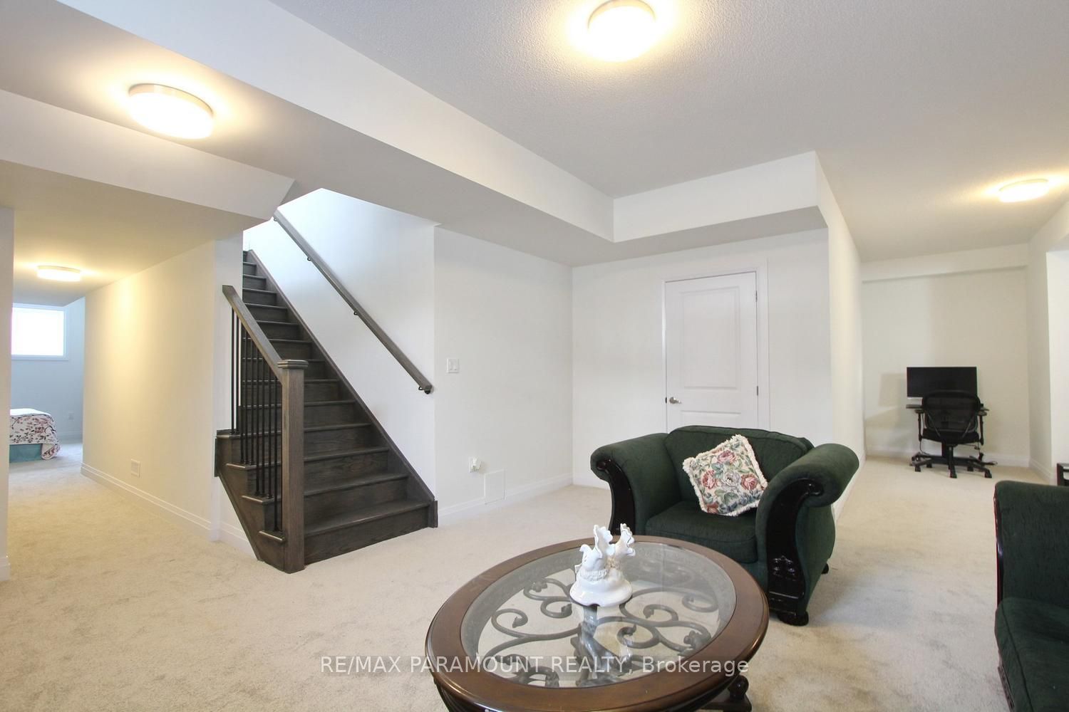 24 Kings Hill Drive Property Photo 37