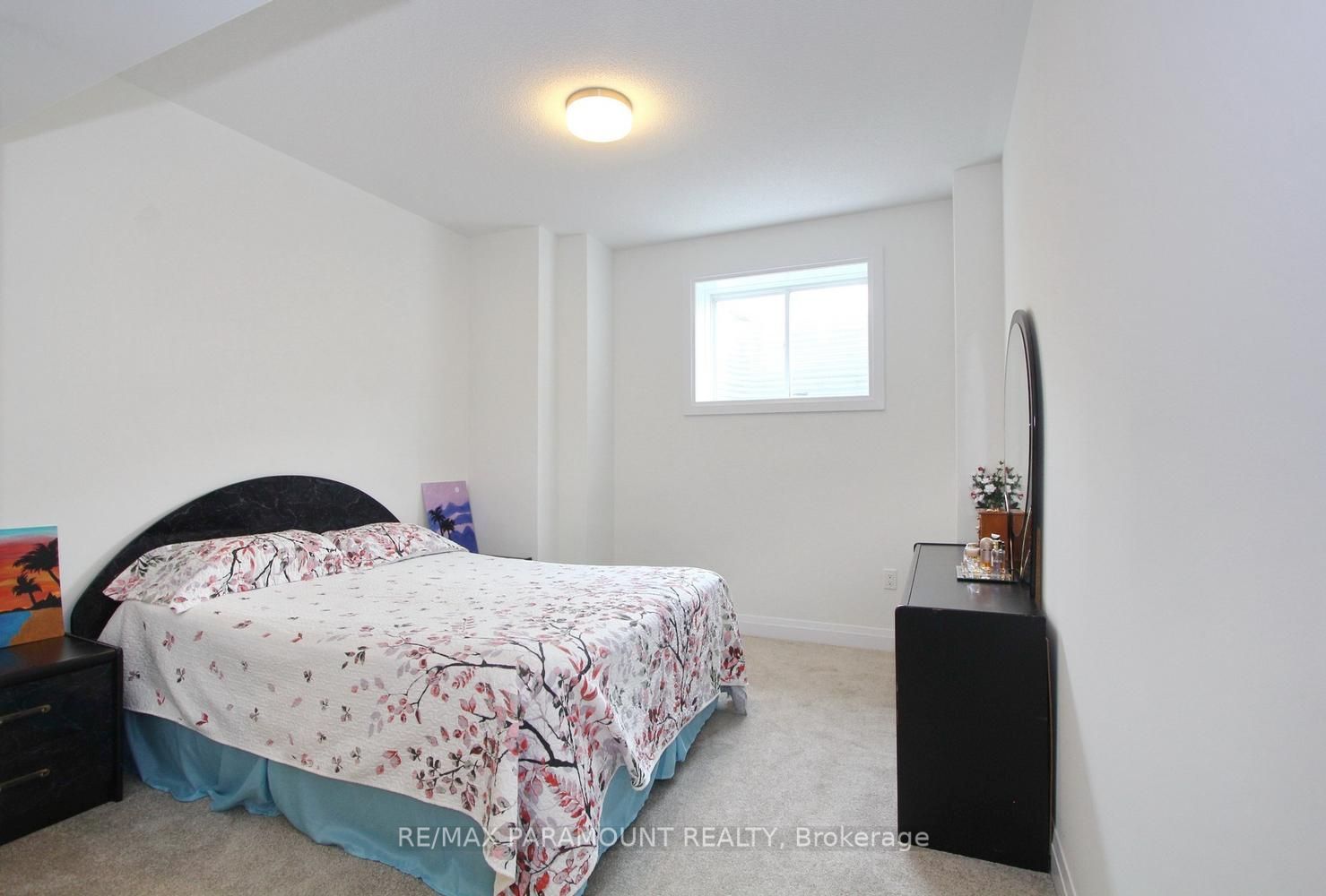 24 Kings Hill Drive Property Photo 38