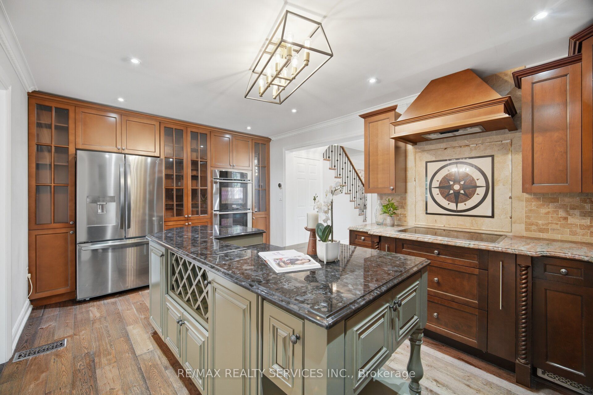 35 Glenmanor Drive Property Photo 12