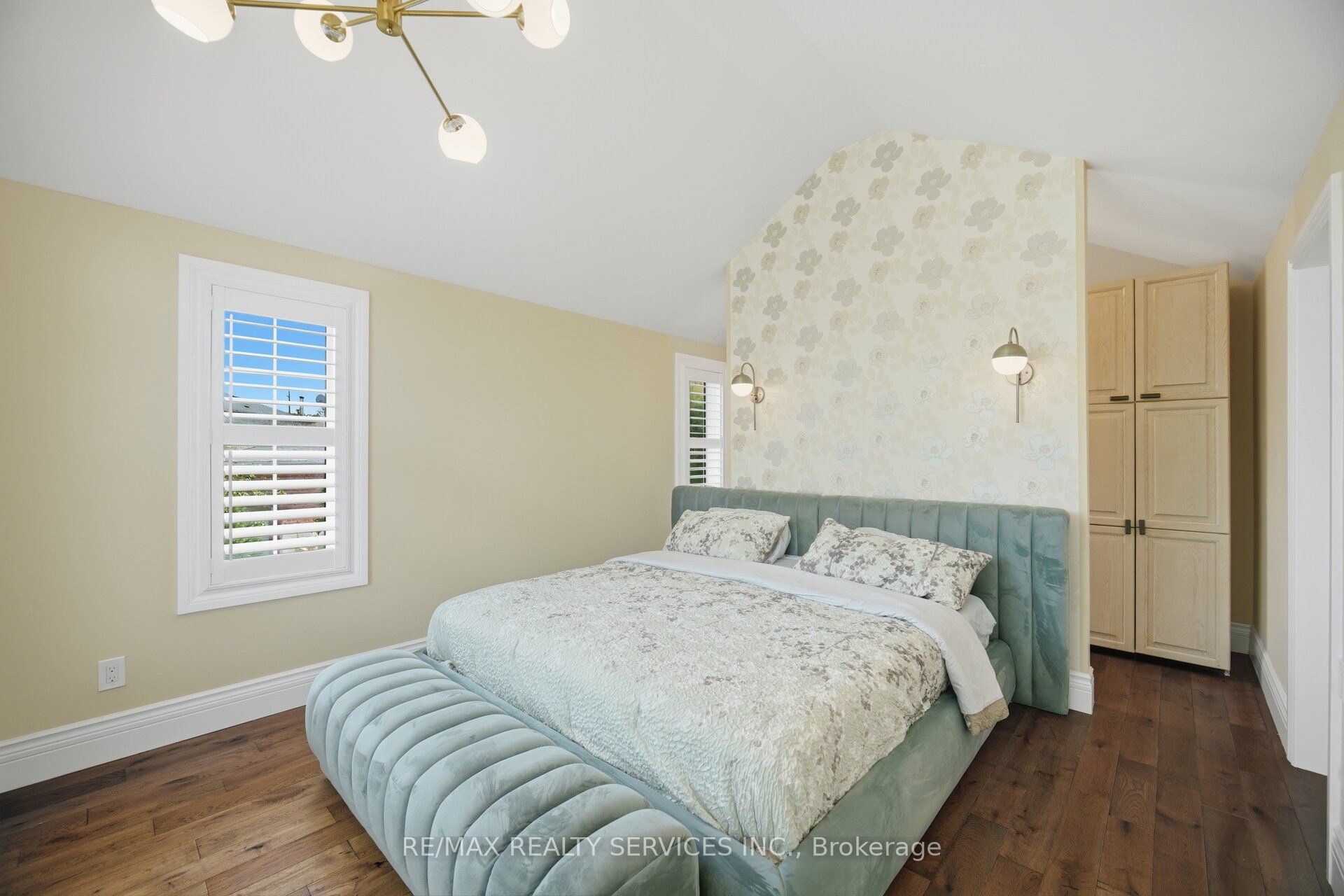 35 Glenmanor Drive Property Photo 26