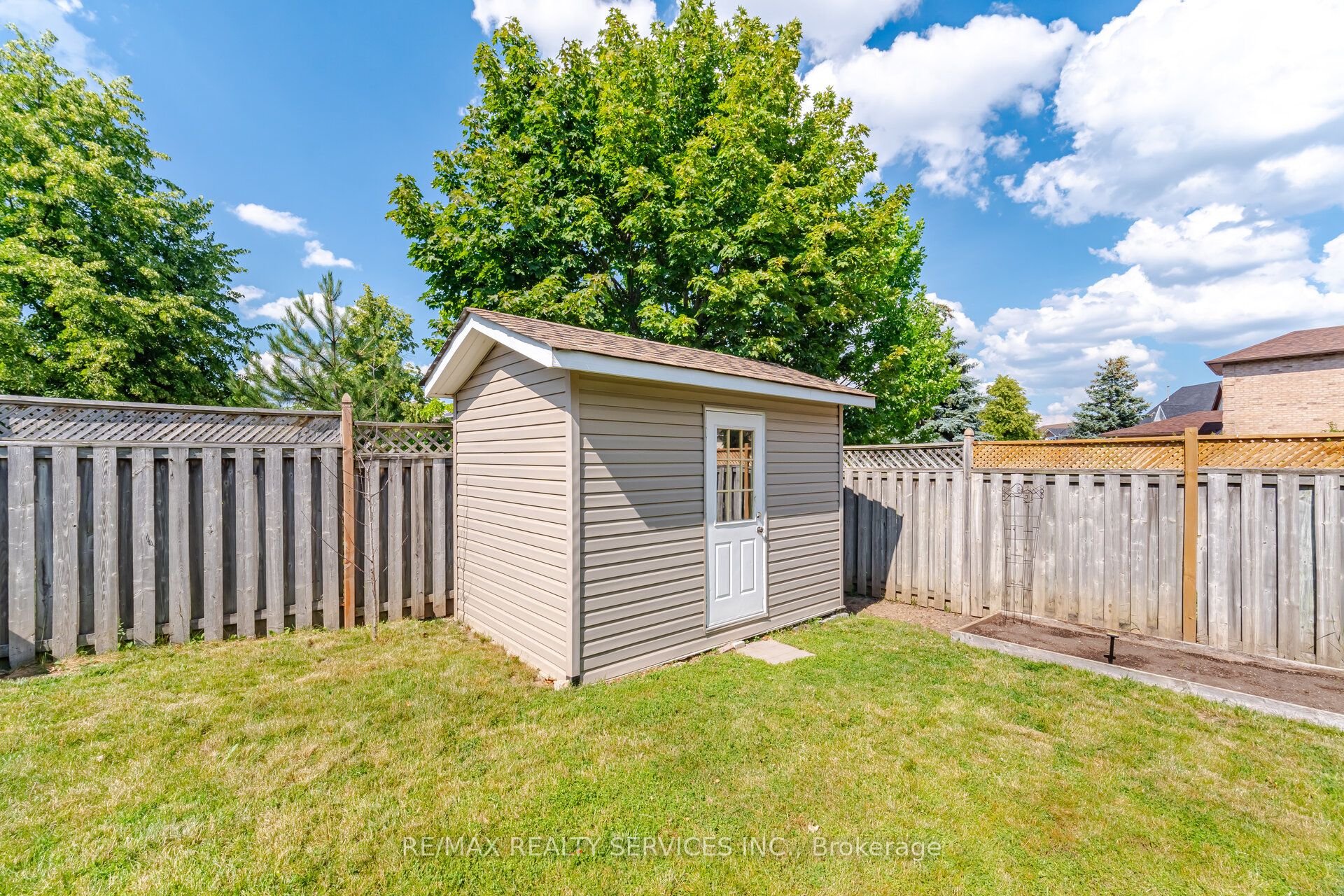 35 Glenmanor Drive Property Photo 46