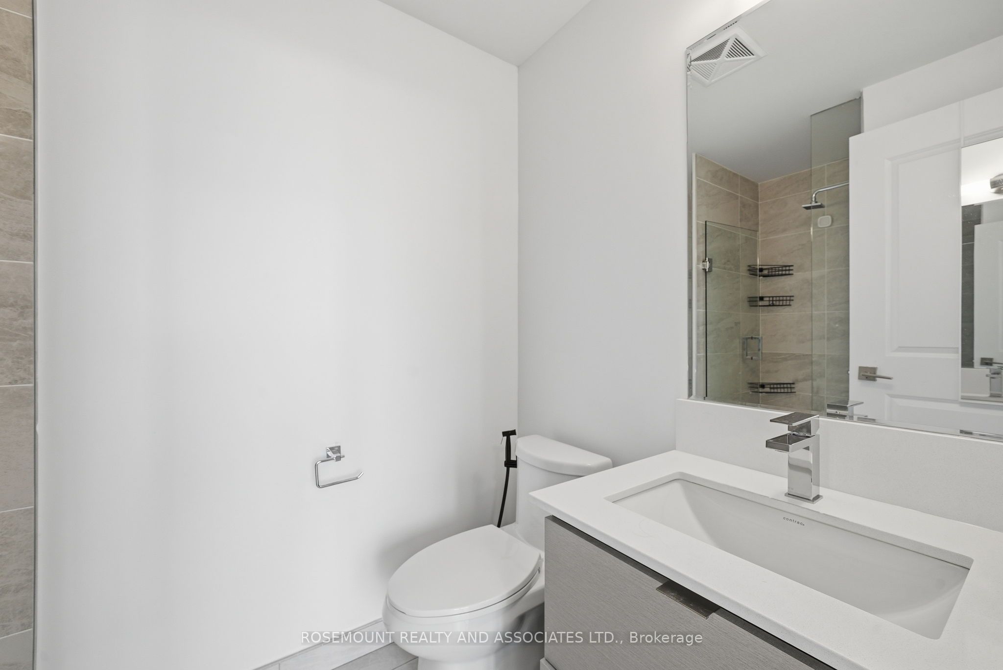 36 Elm Drive W 2105 Property Photo 26