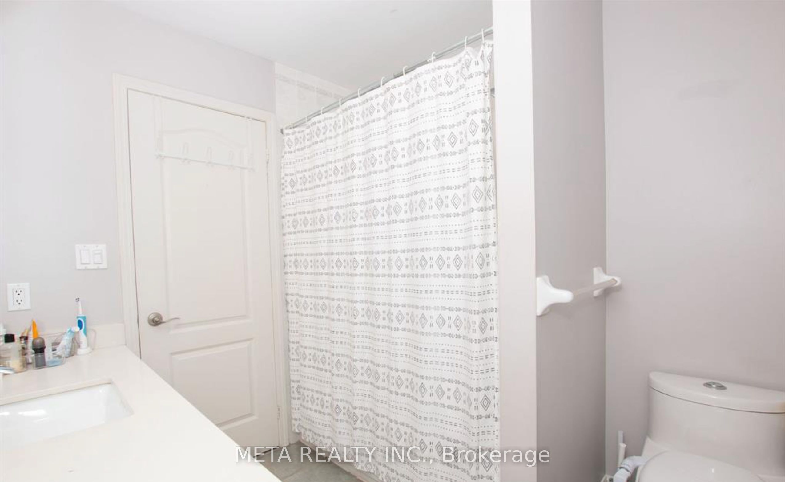 2109 Dunmore Avenue Property Photo 15