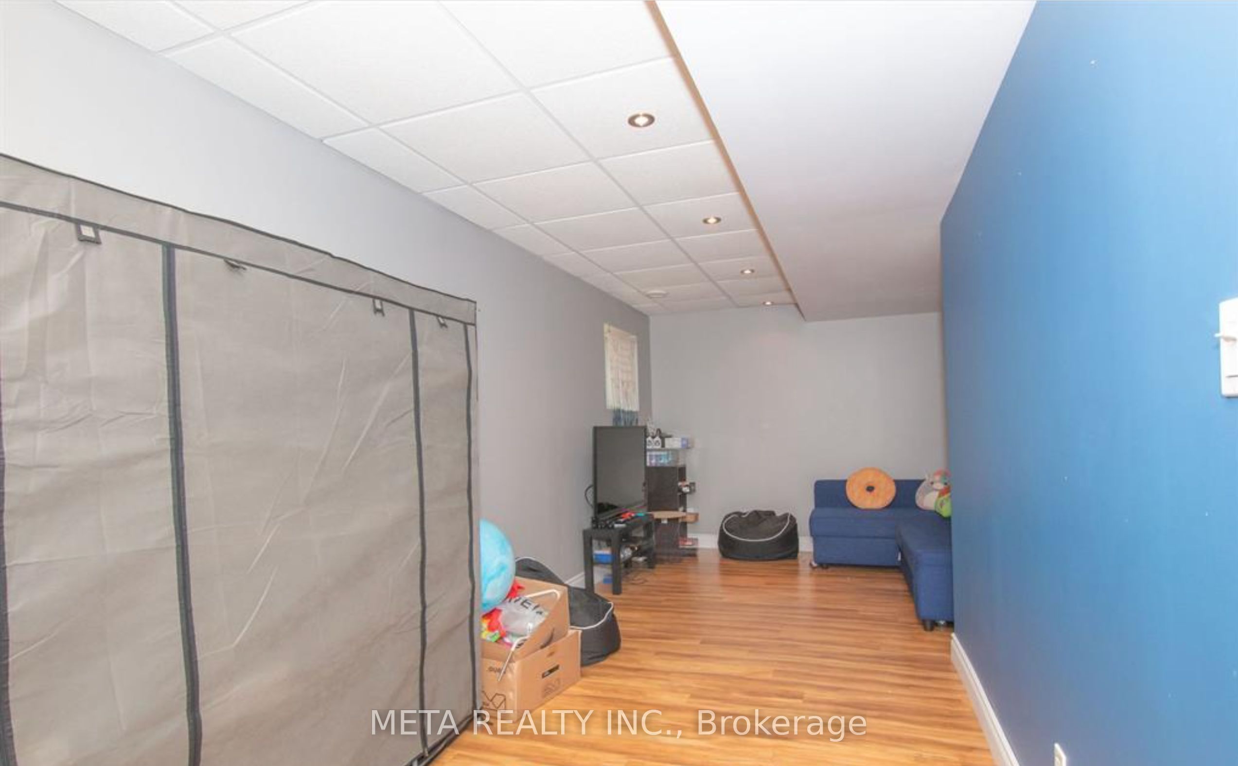 2109 Dunmore Avenue Property Photo 17