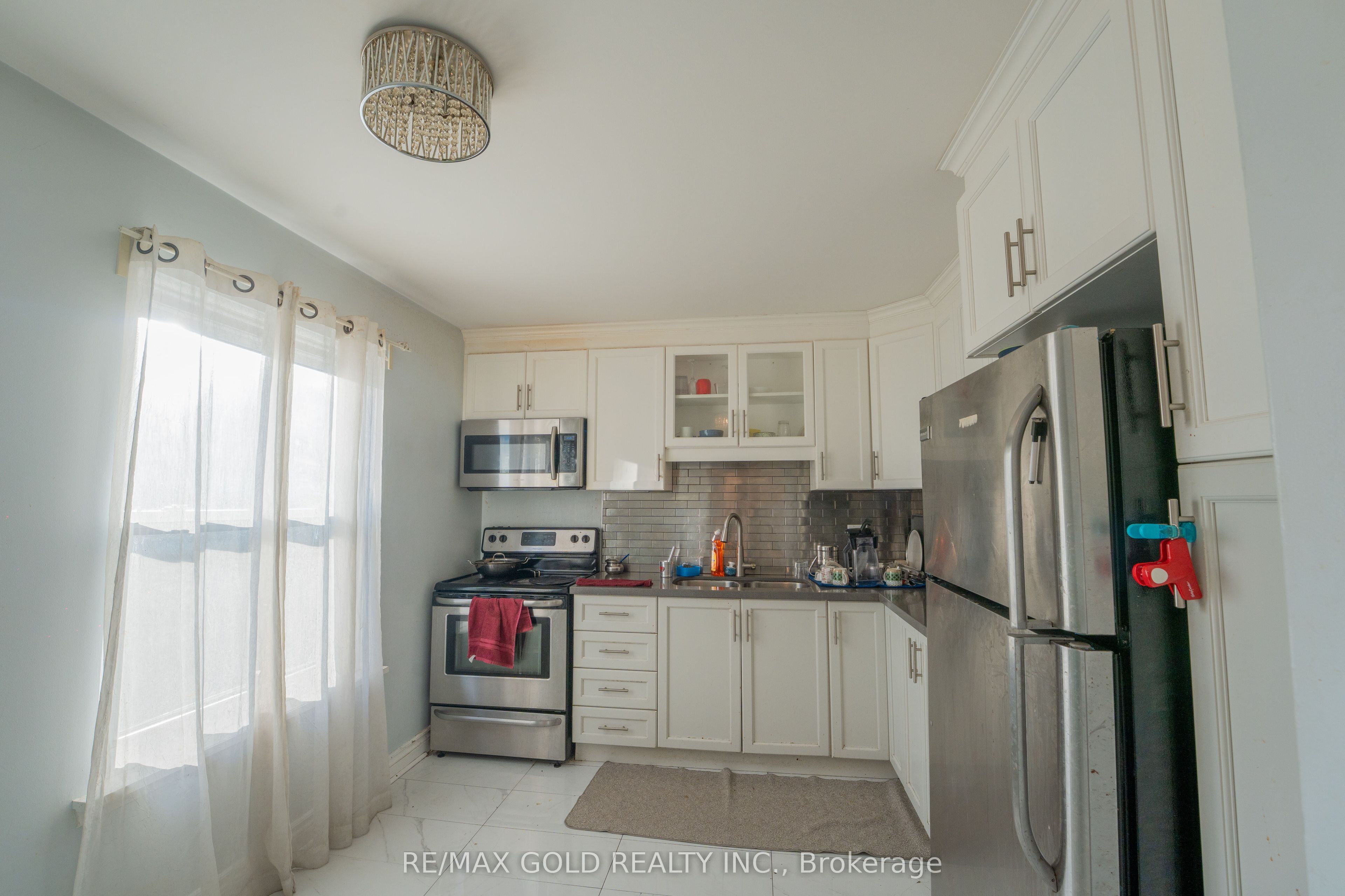 900 Central Park Drive 107 Property Photo 11