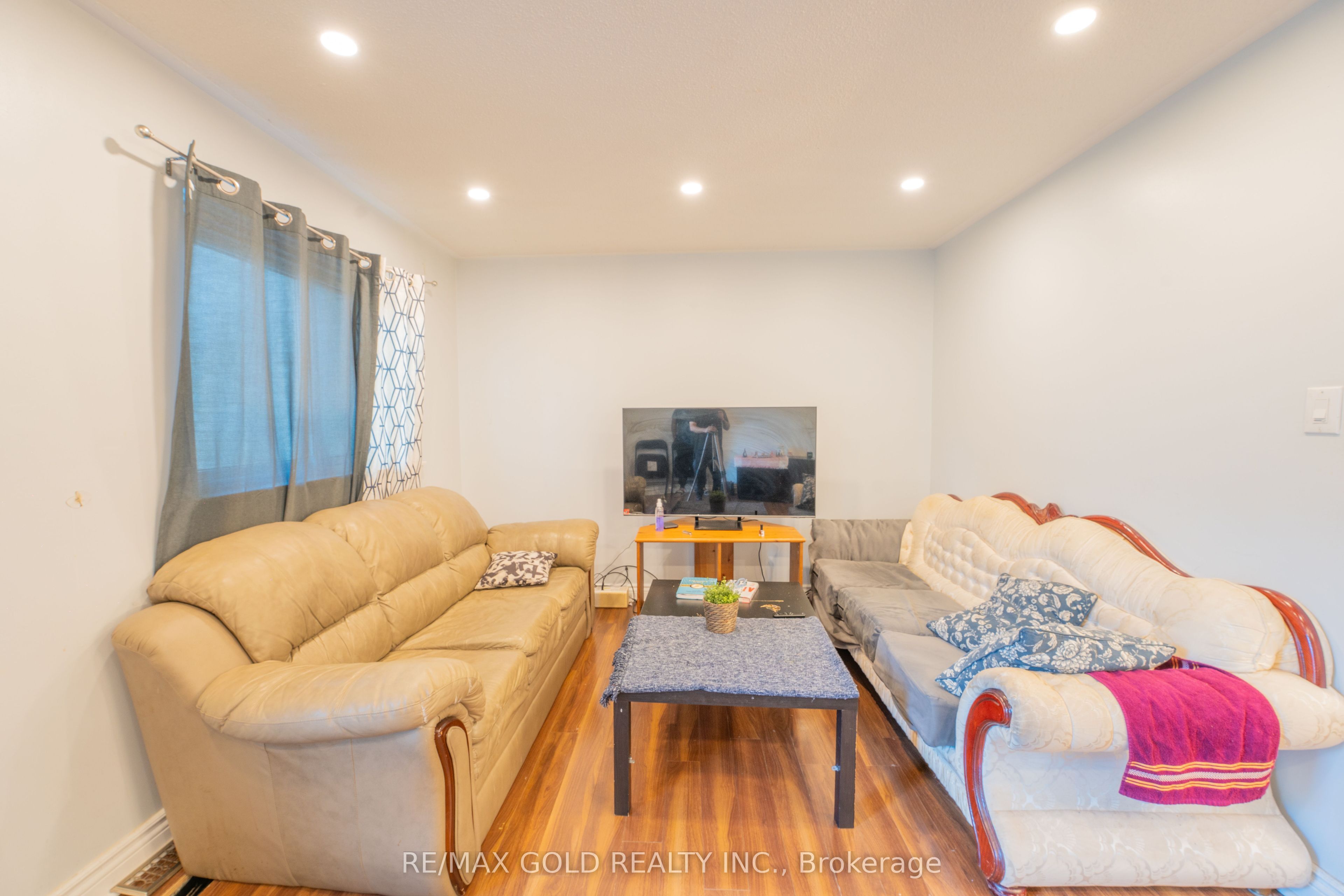900 Central Park Drive 107 Property Photo 15
