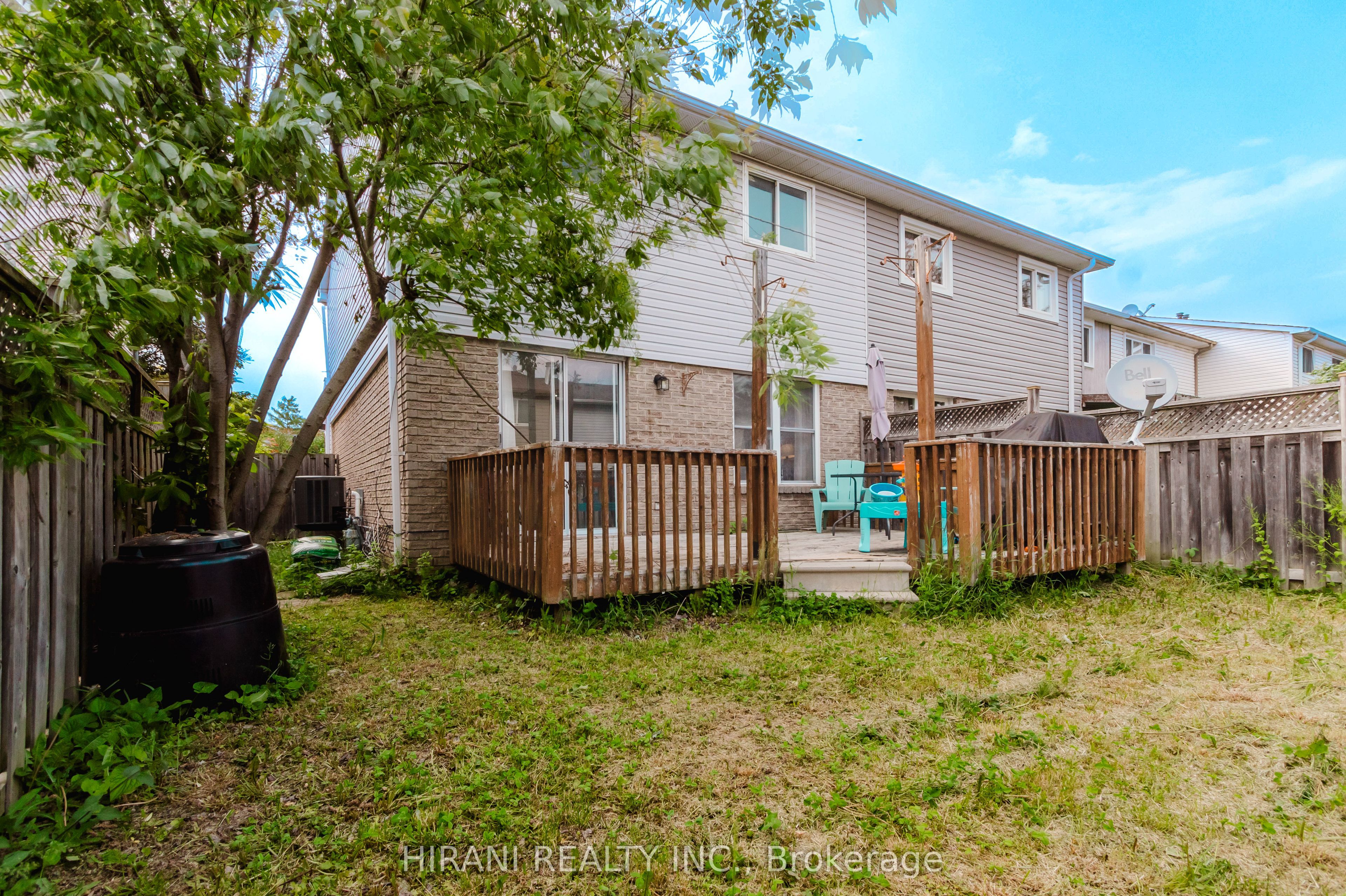 75 Royal Salisbury Way Property Photo 17
