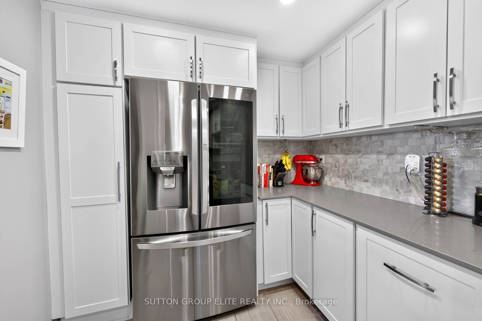 820 Burnhamthorpe Road 2010 Property Photo 13