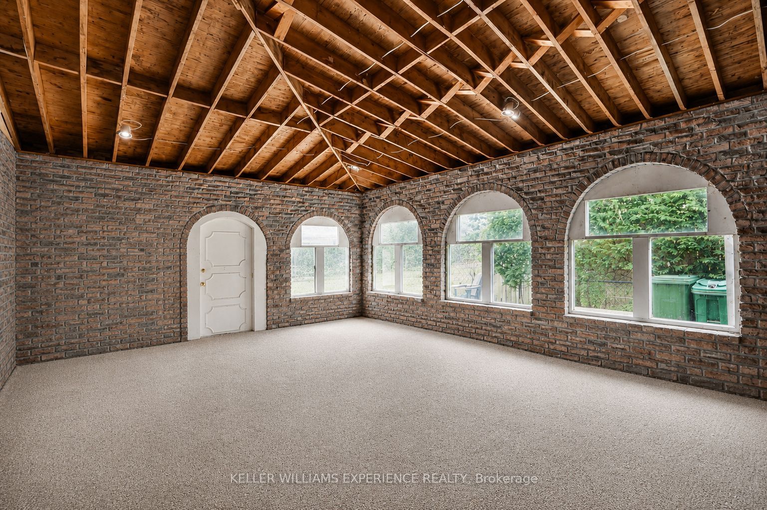 9 Palace Street Property Photo 25