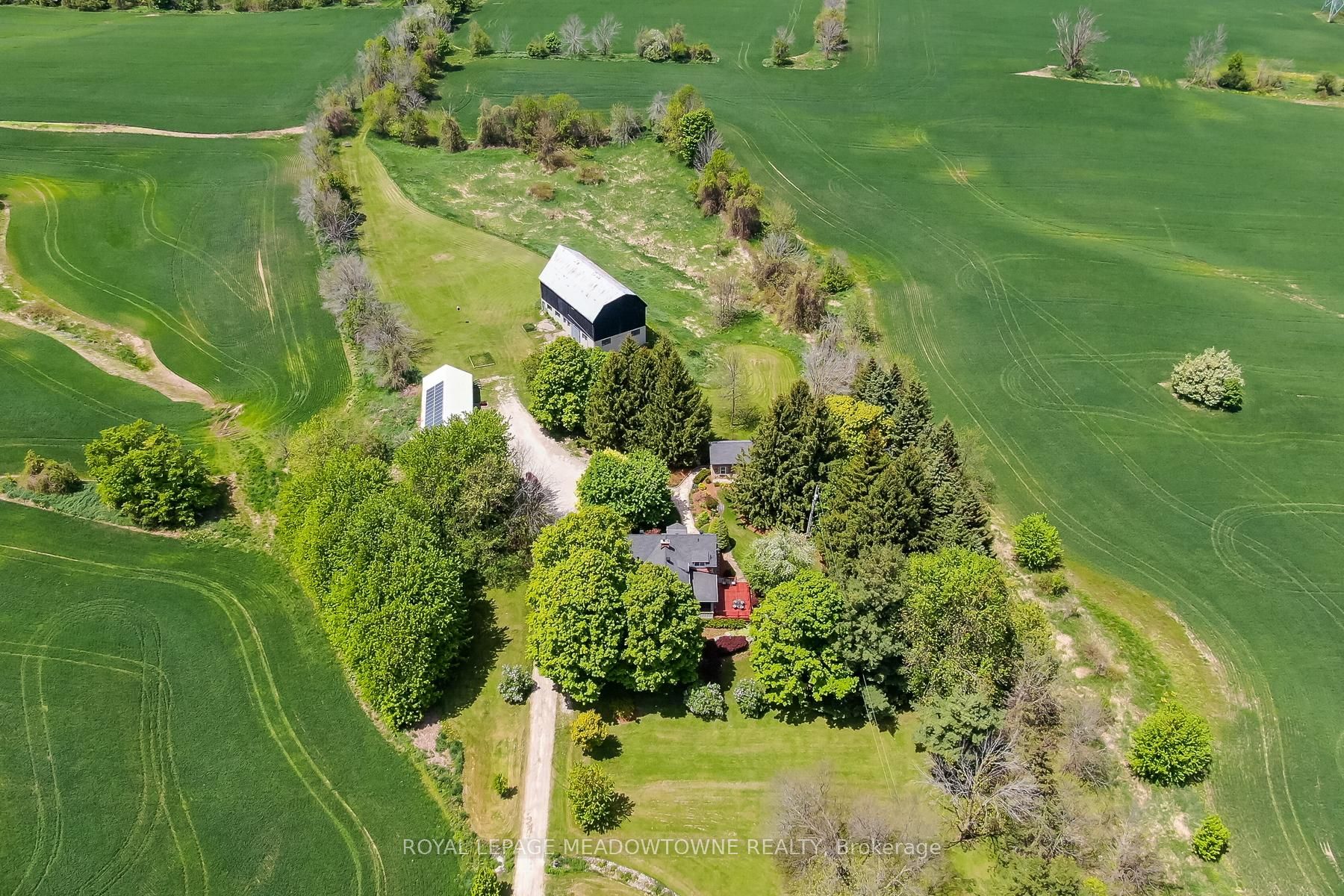 10319 15 Side Road Property Photo 1