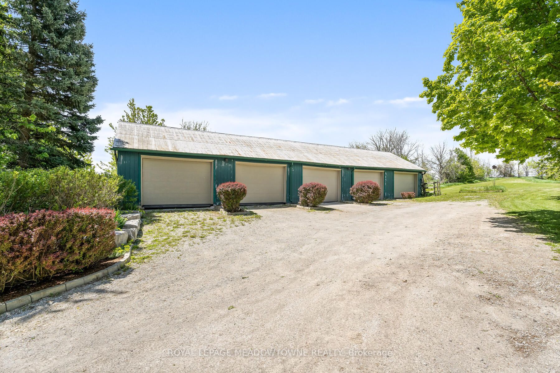 10319 15 Side Road Property Photo 40