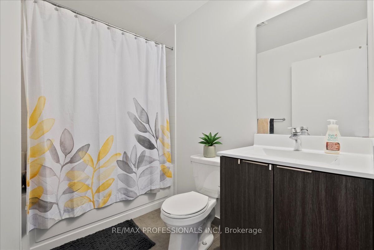 30 Shore Breeze Drive 1422 Property Photo 17