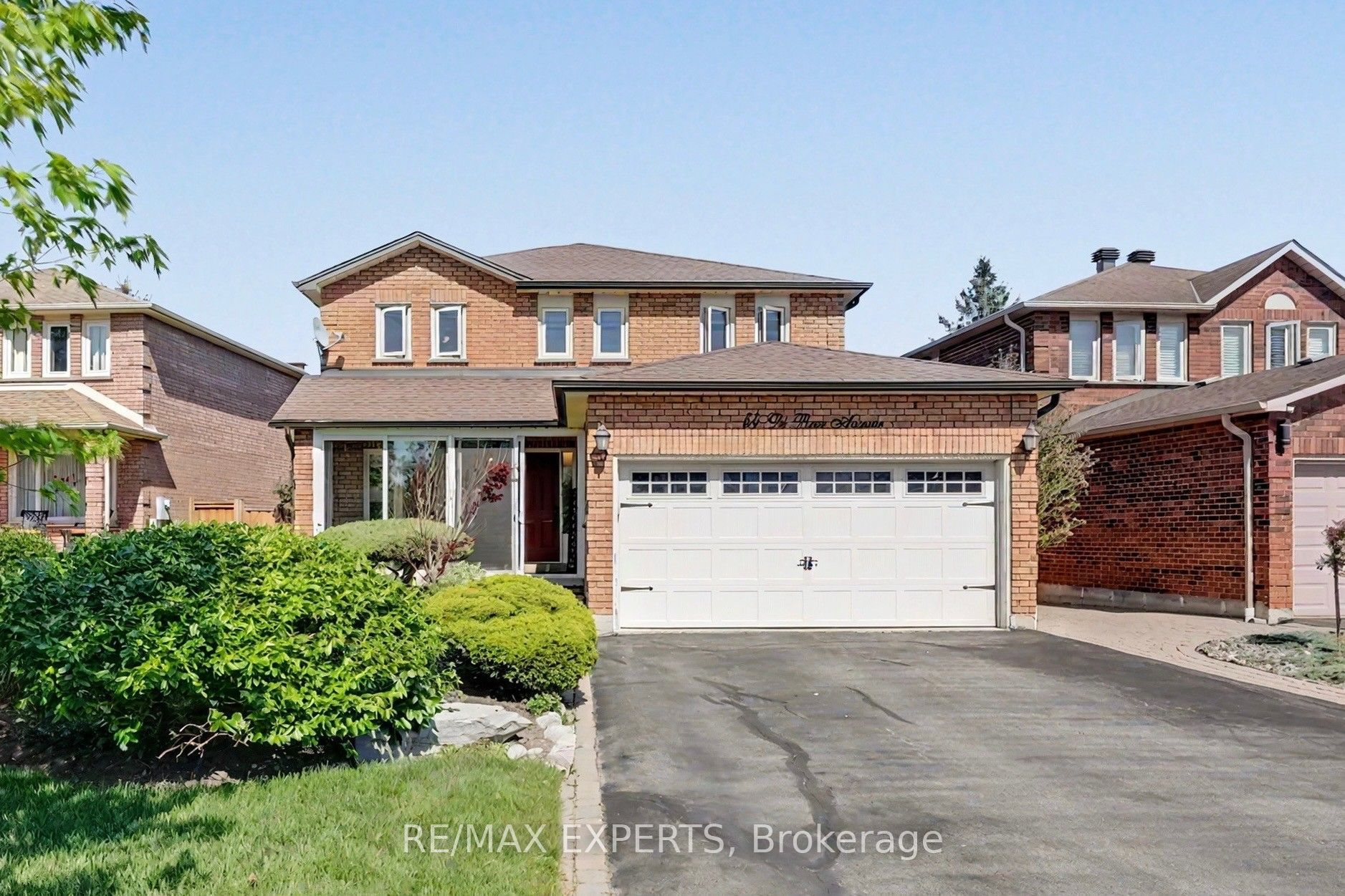 54 De Rose Avenue