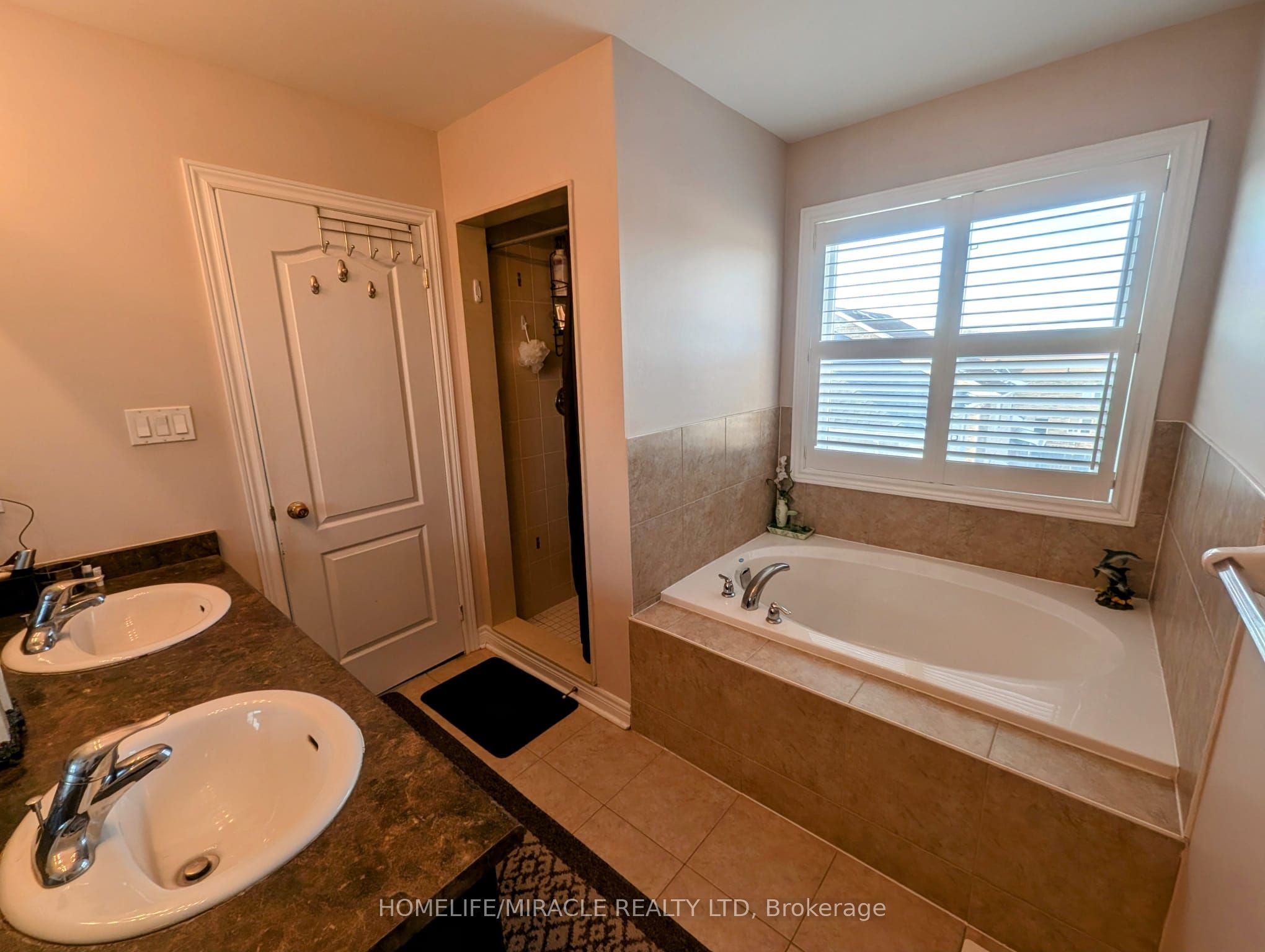 20 Addiscott Street Property Photo 15