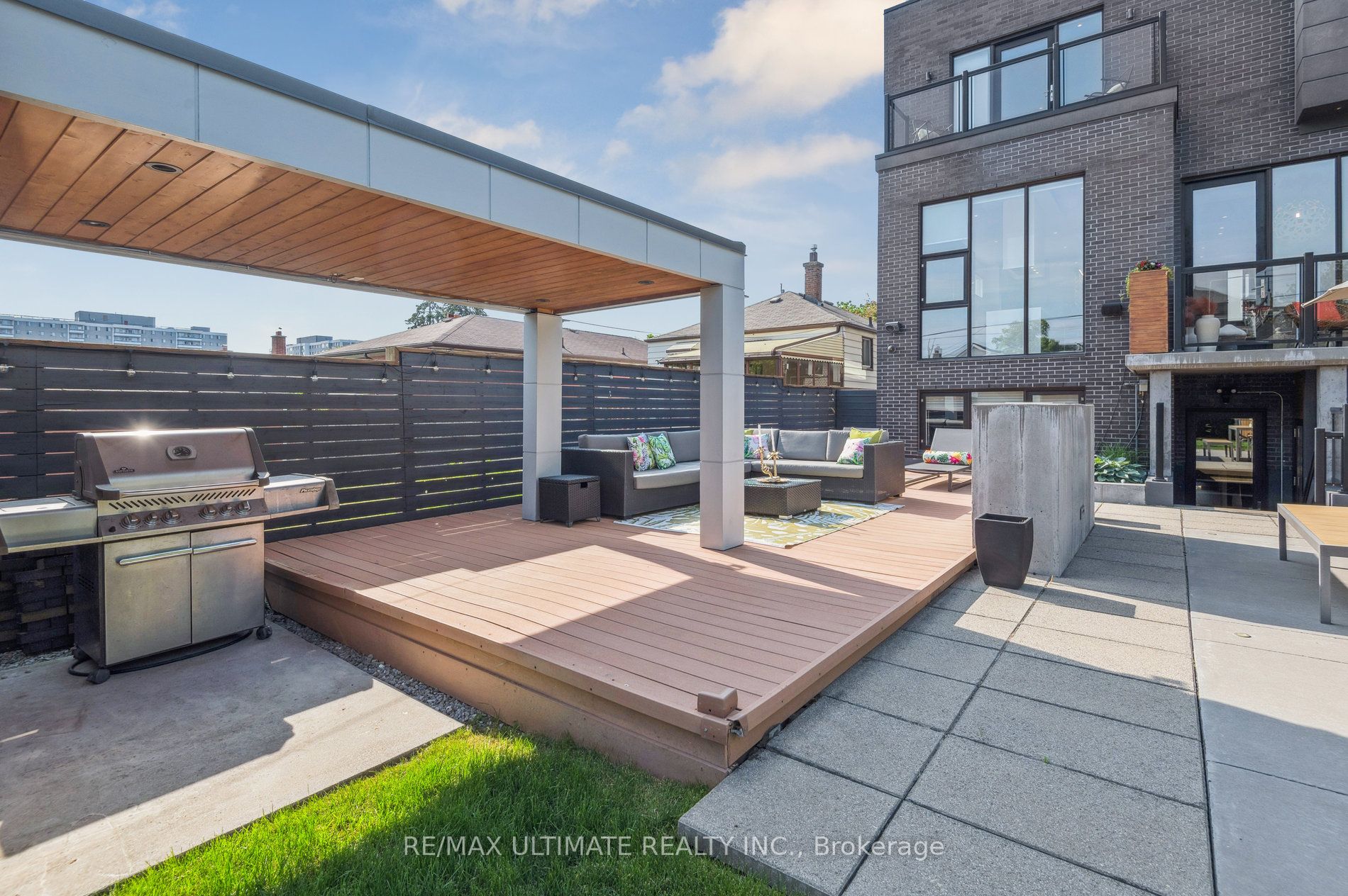 1139 Glengrove Avenue W Property Photo 49