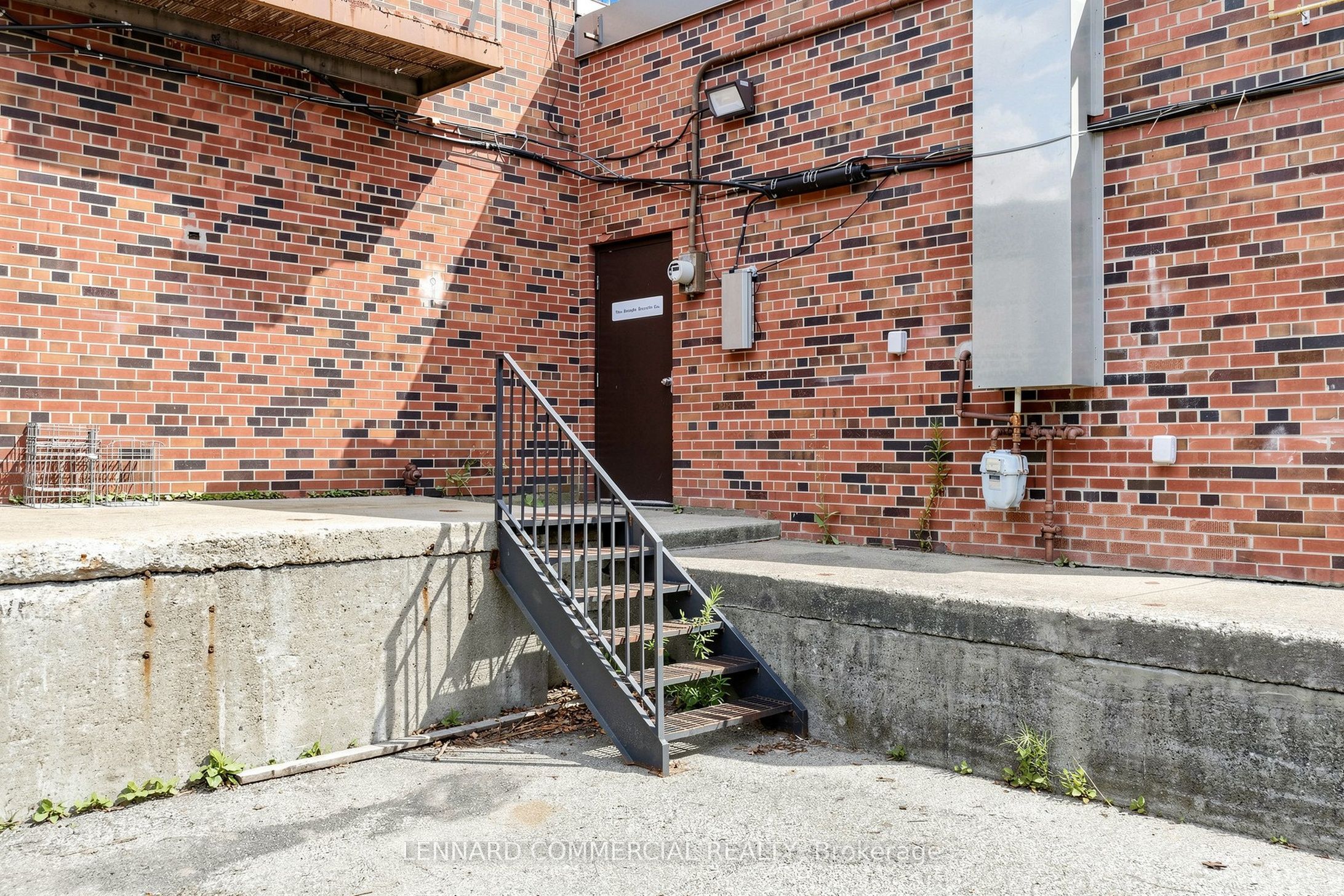 1150 Lorne Park Rd Road 2 Property Photo 6