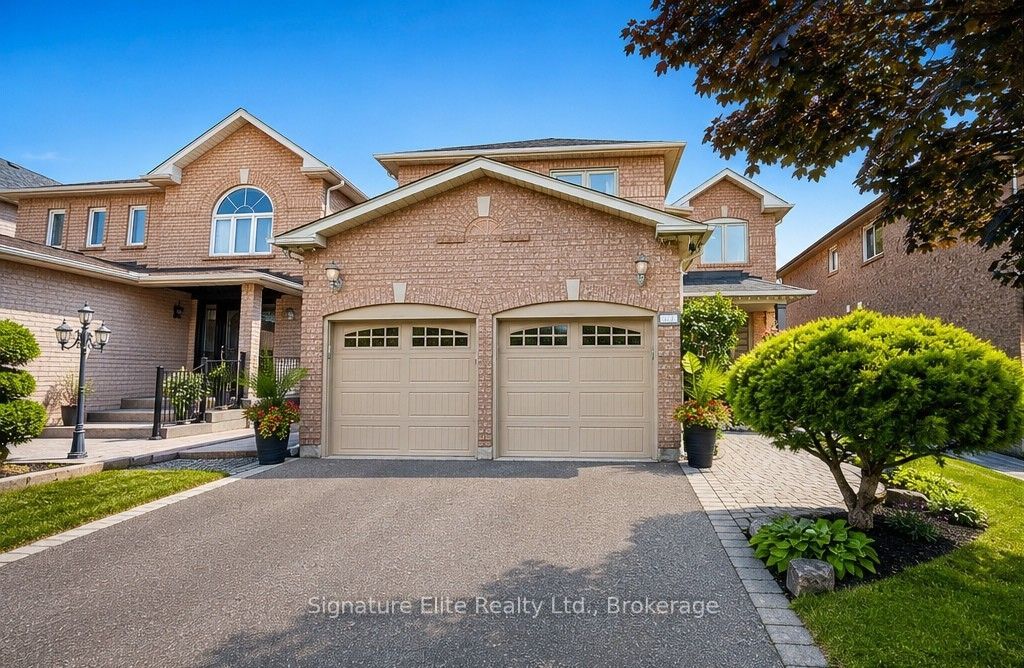 954 Mantle Crescent Property Photo 3
