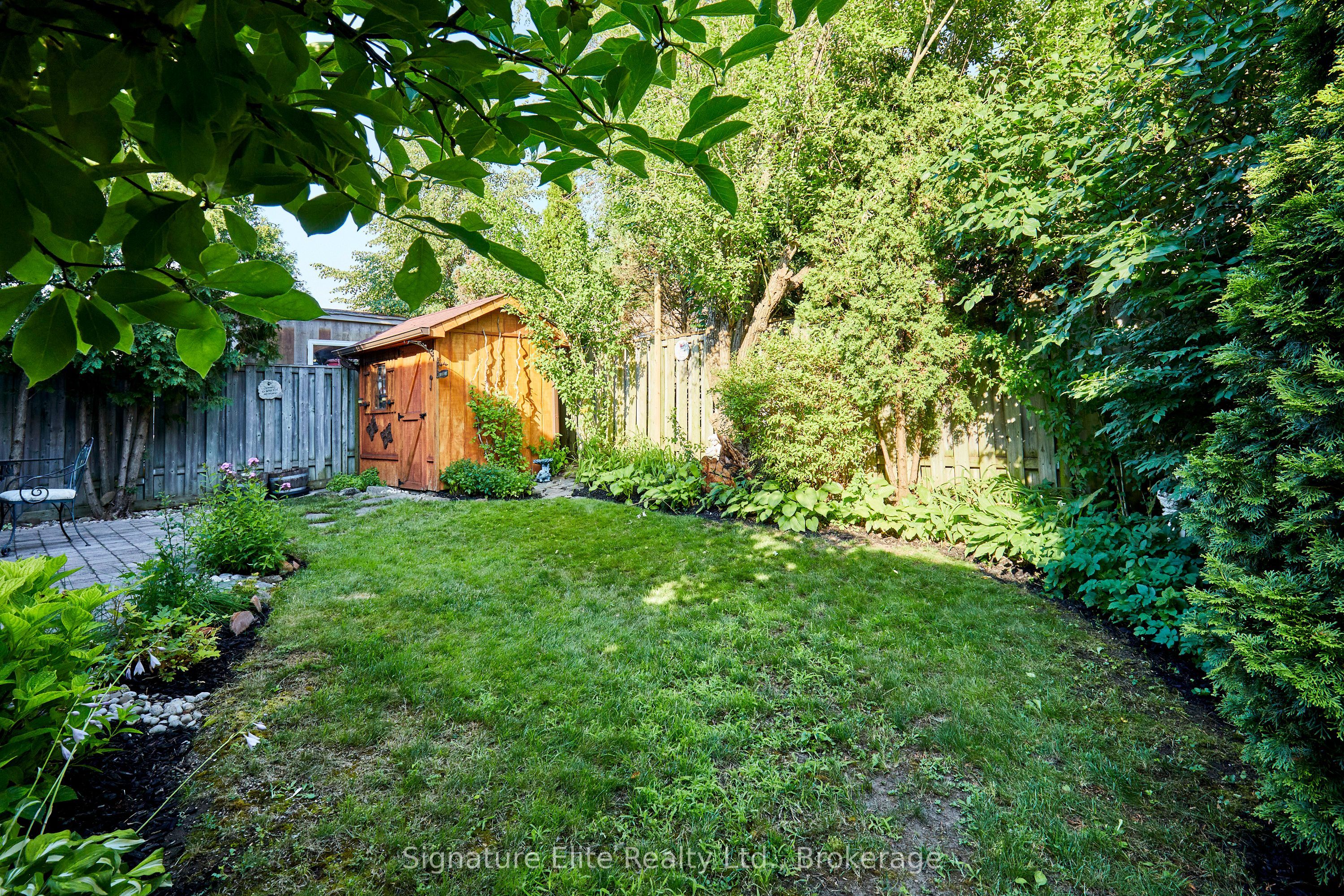 954 Mantle Crescent Property Photo 32