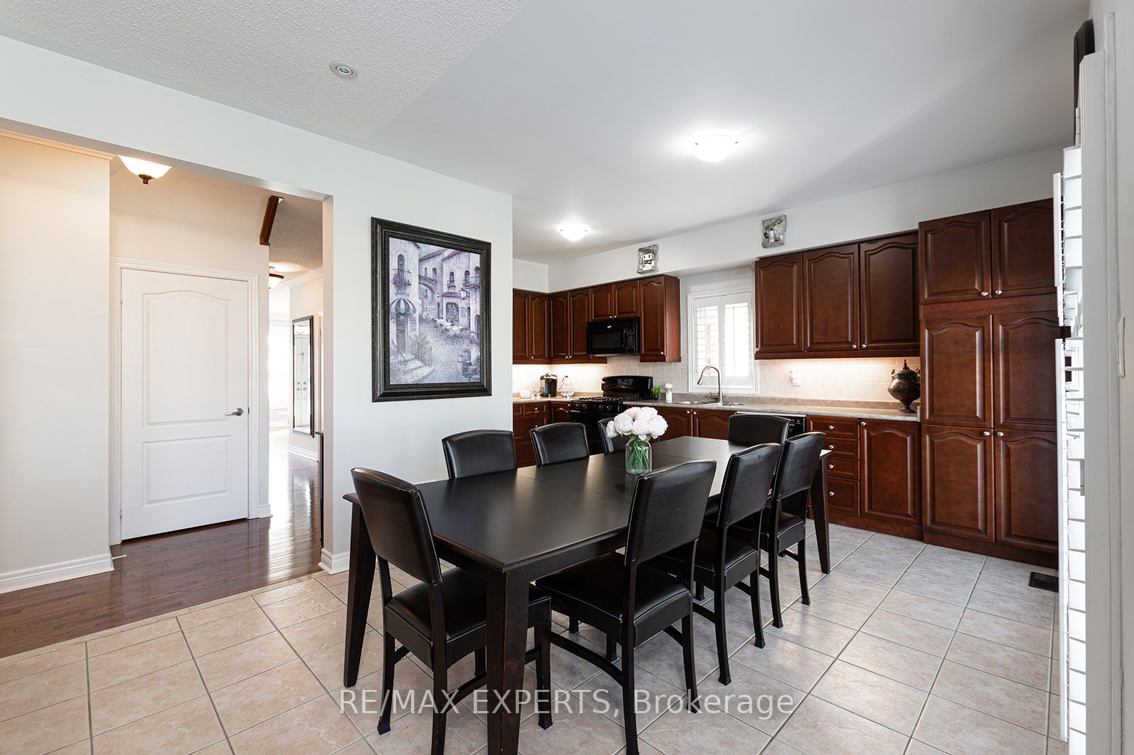 34 Laurentide Crescent Property Photo 13