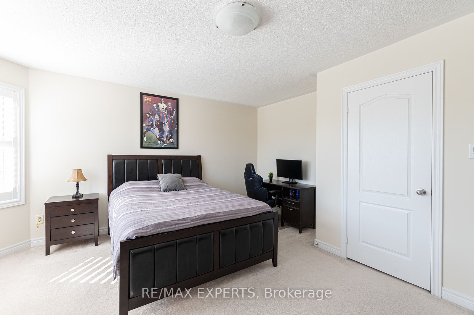34 Laurentide Crescent Property Photo 27