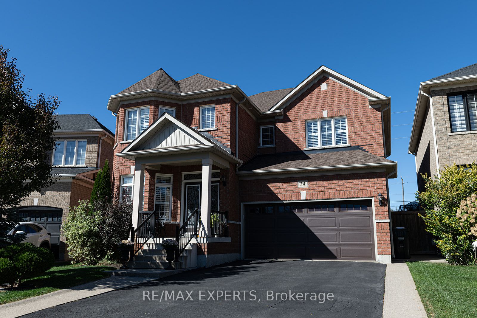 34 Laurentide Crescent Property Photo 41