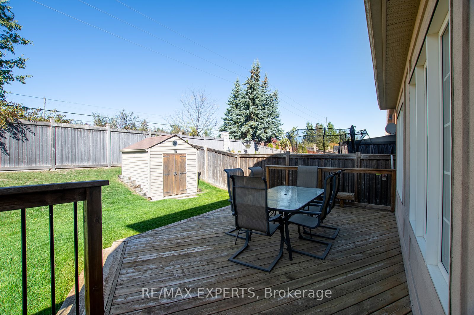 34 Laurentide Crescent Property Photo 48