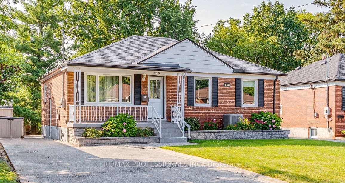 580 Exbury Crescent Property Photo 29