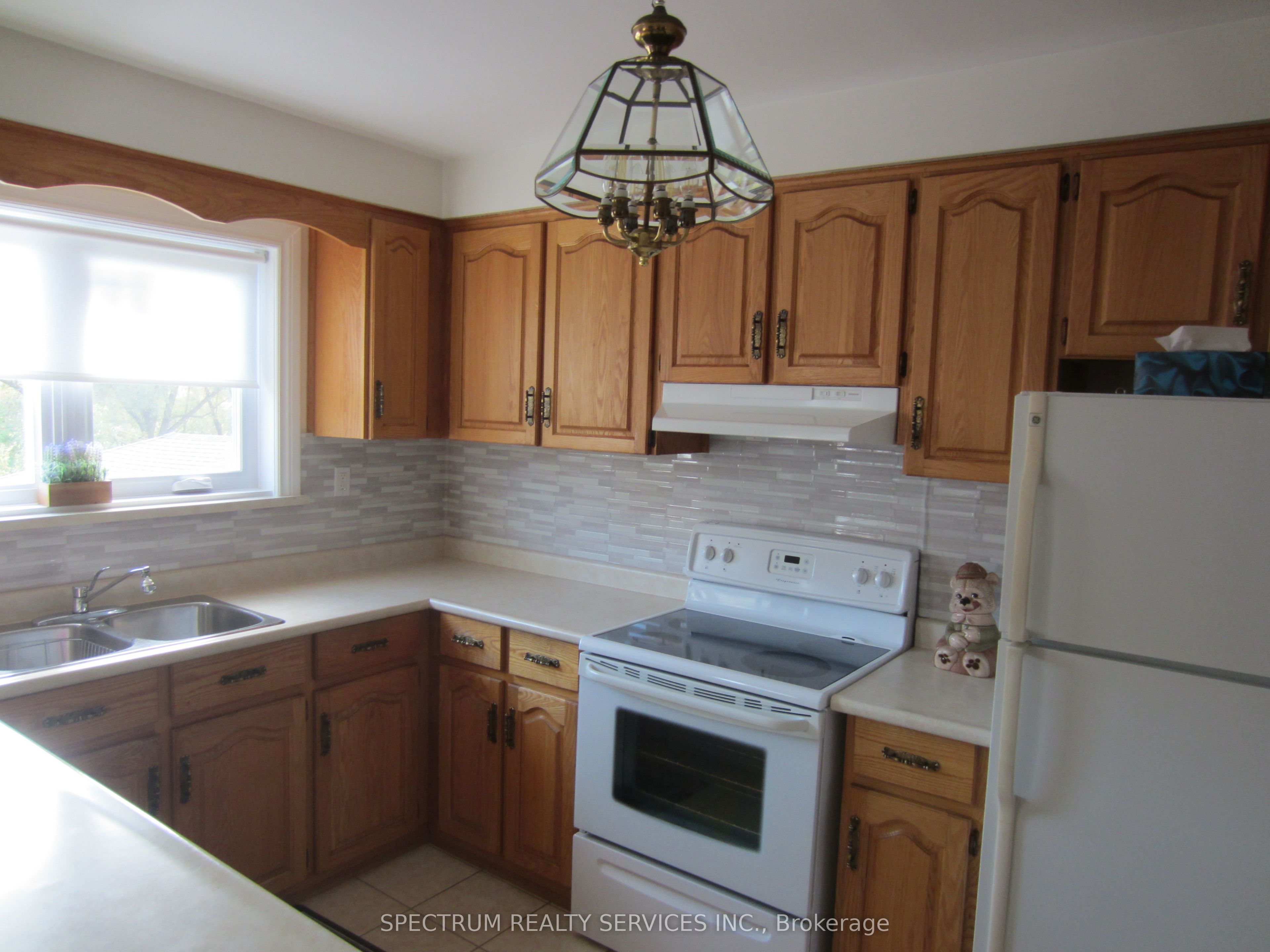 49 Gotham Court Unit 1 Property Photo 5