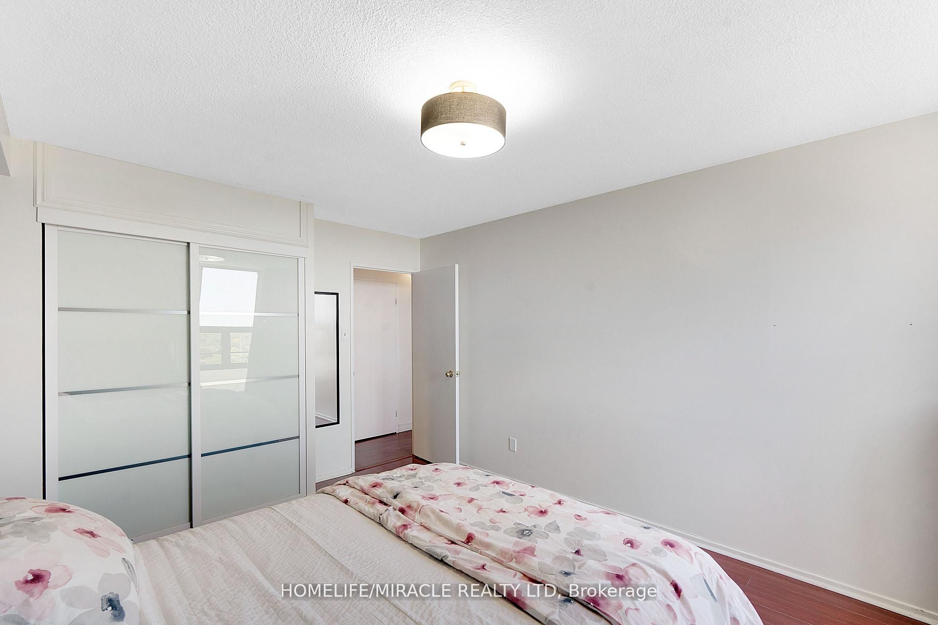 15 Kensington Road 907 Property Photo 17