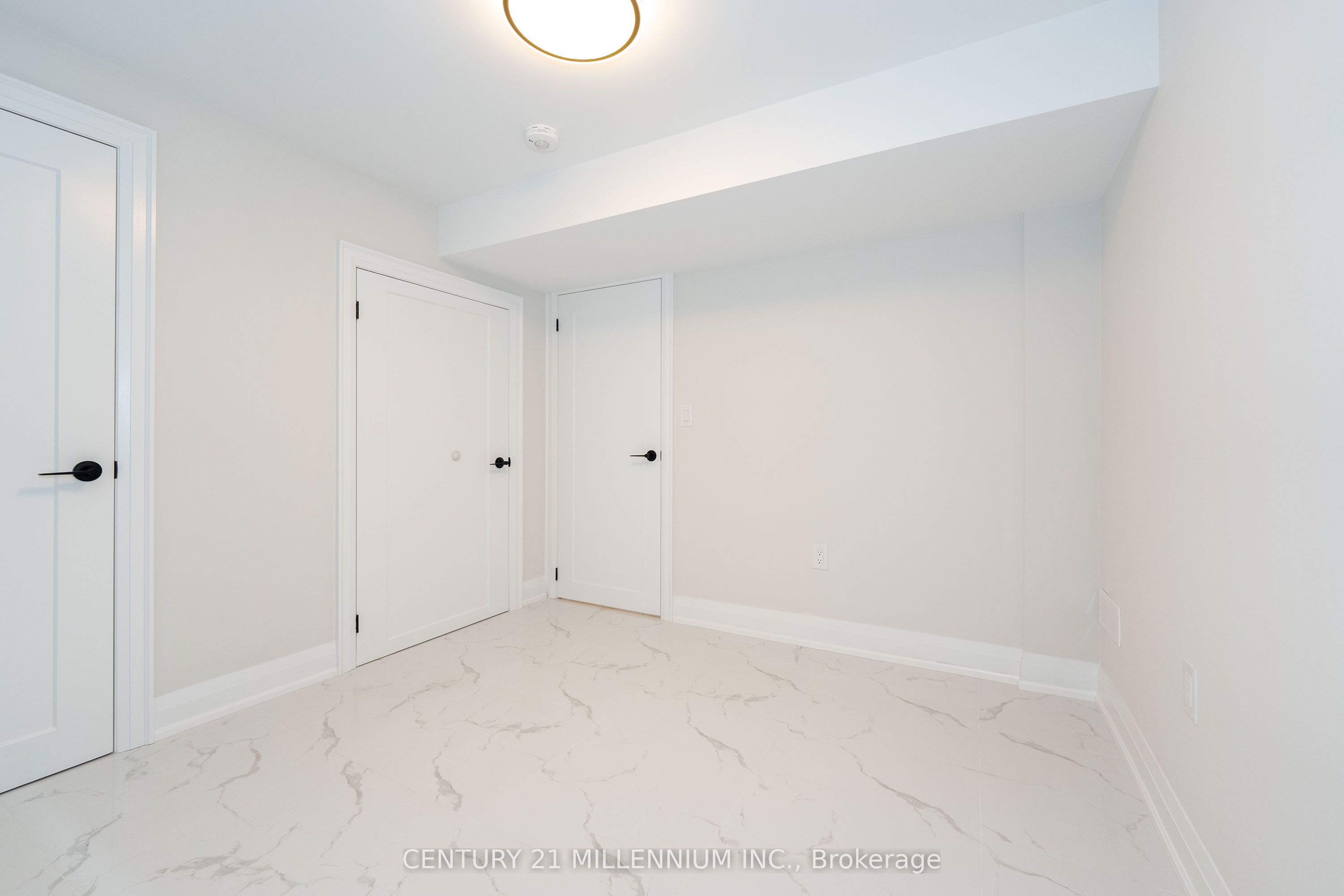31 Mariposa Avenue C Property Photo 7