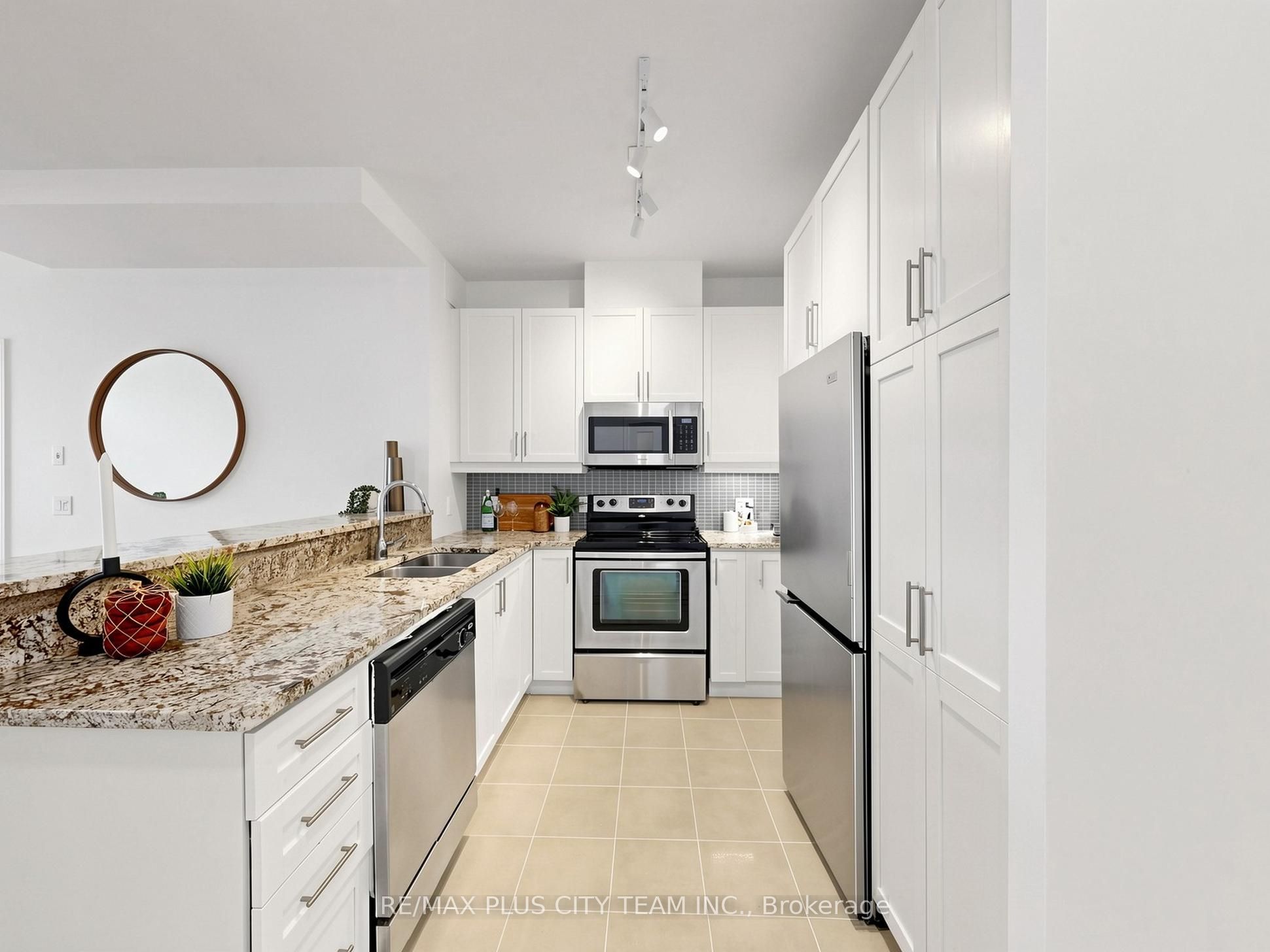 1135 Royal York Road 1009 Property Photo 11