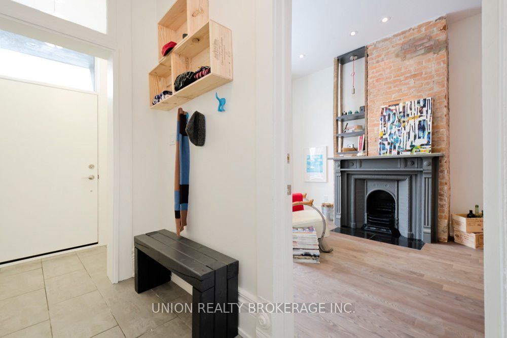 66 Lansdowne Avenue 1 Property Photo 2