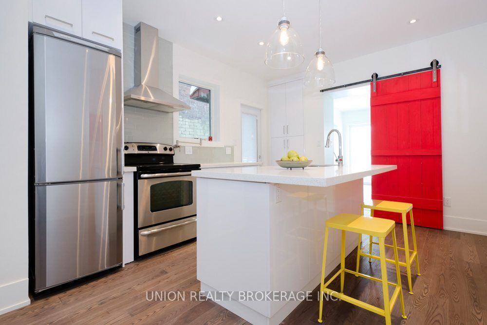 66 Lansdowne Avenue 1 Property Photo 7