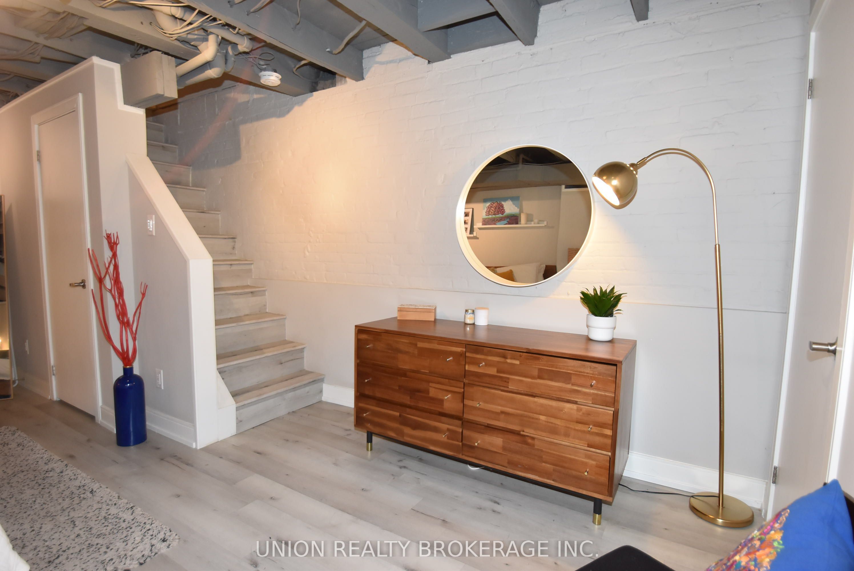 66 Lansdowne Avenue 1 Property Photo 16