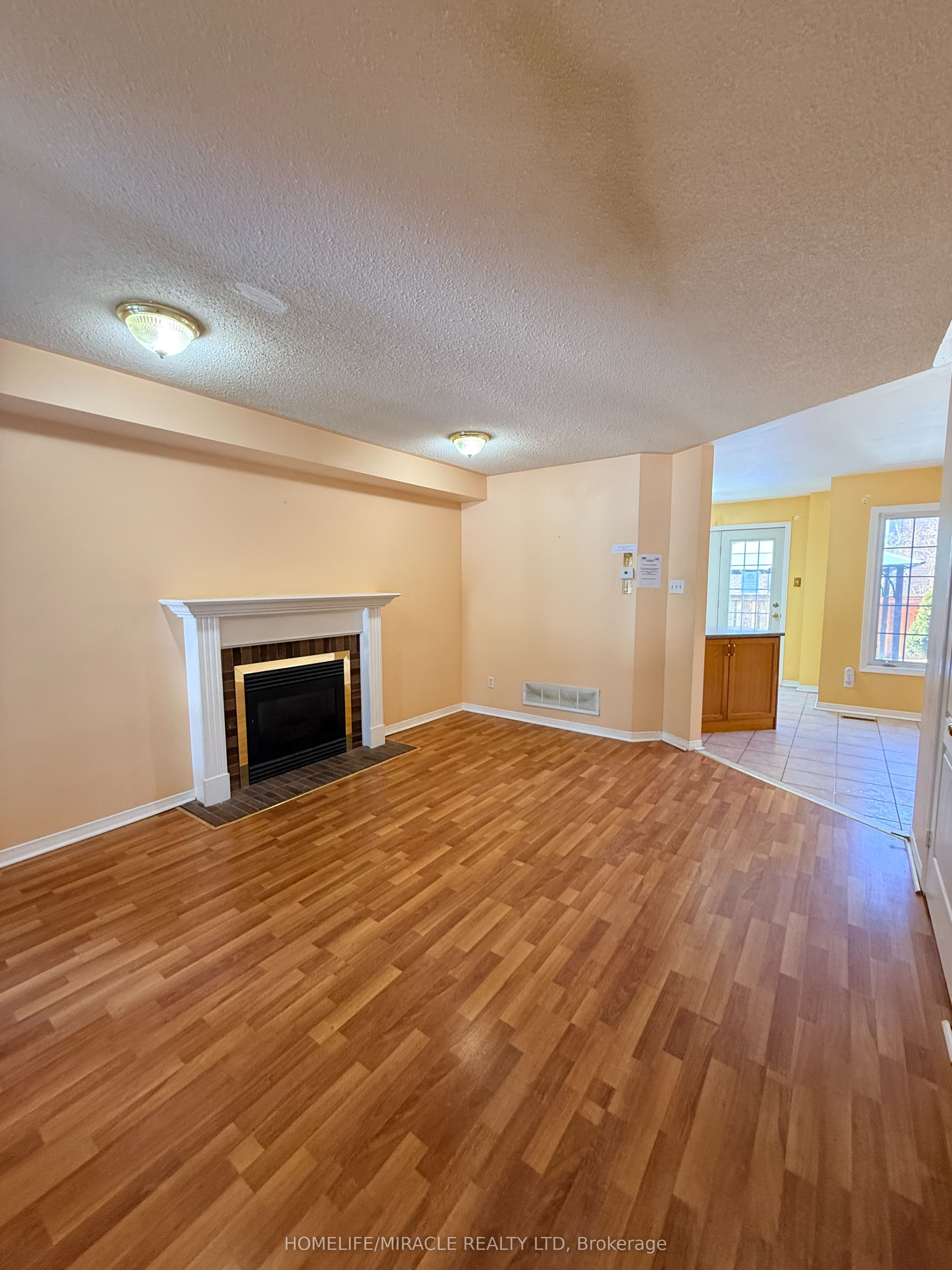 137 Pressed Brick Drive Property Photo 5