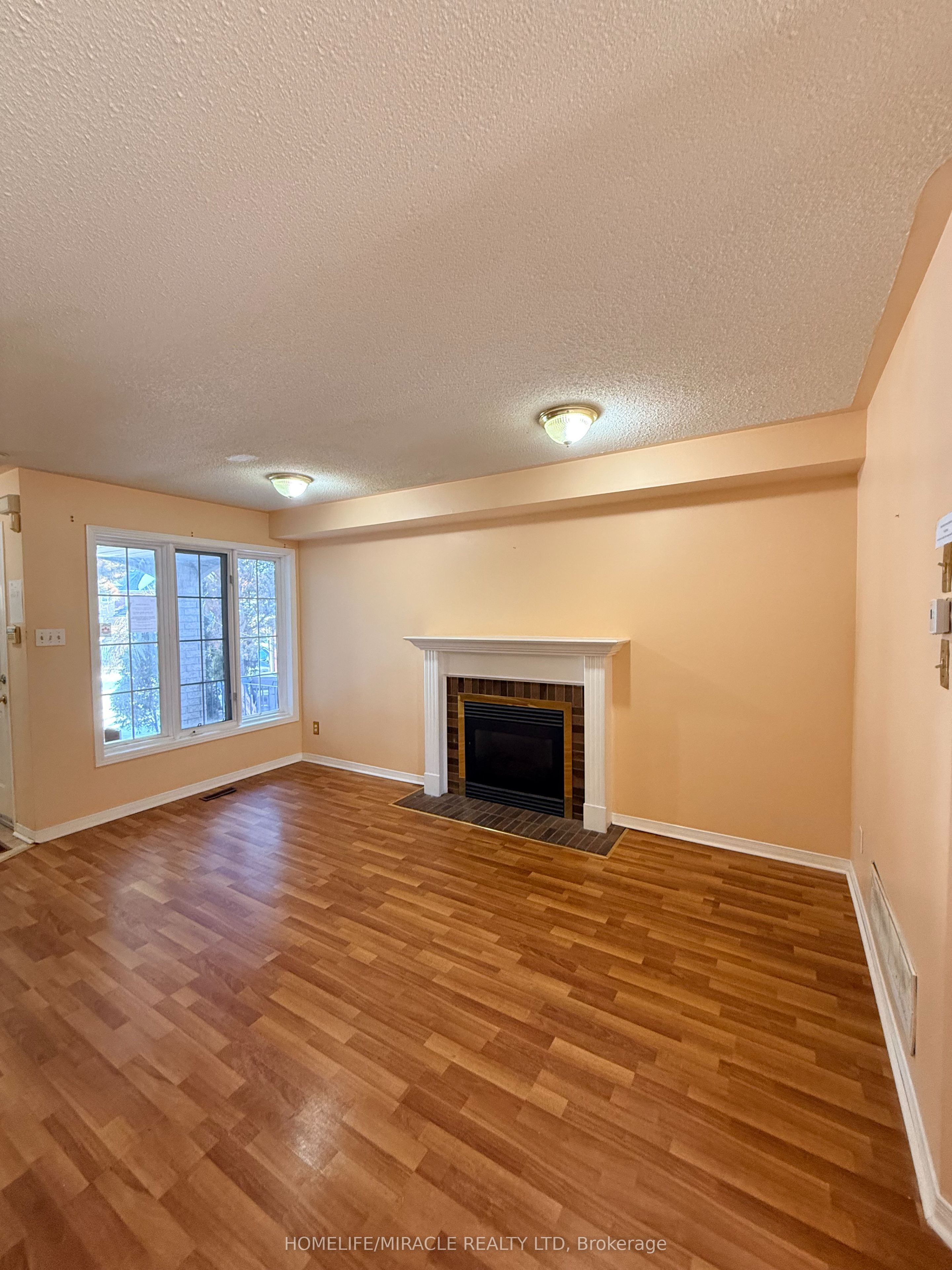 137 Pressed Brick Drive Property Photo 6