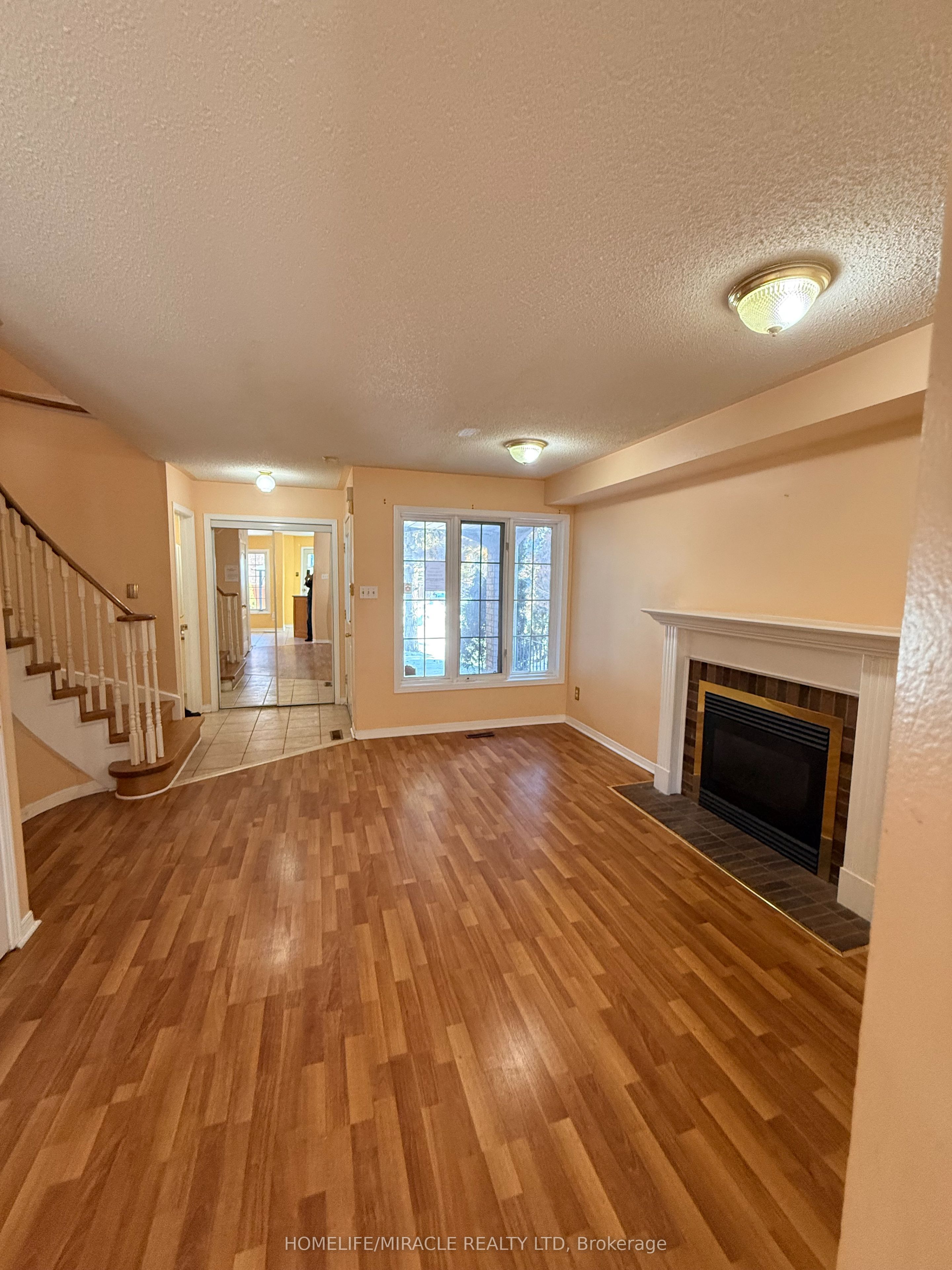 137 Pressed Brick Drive Property Photo 7