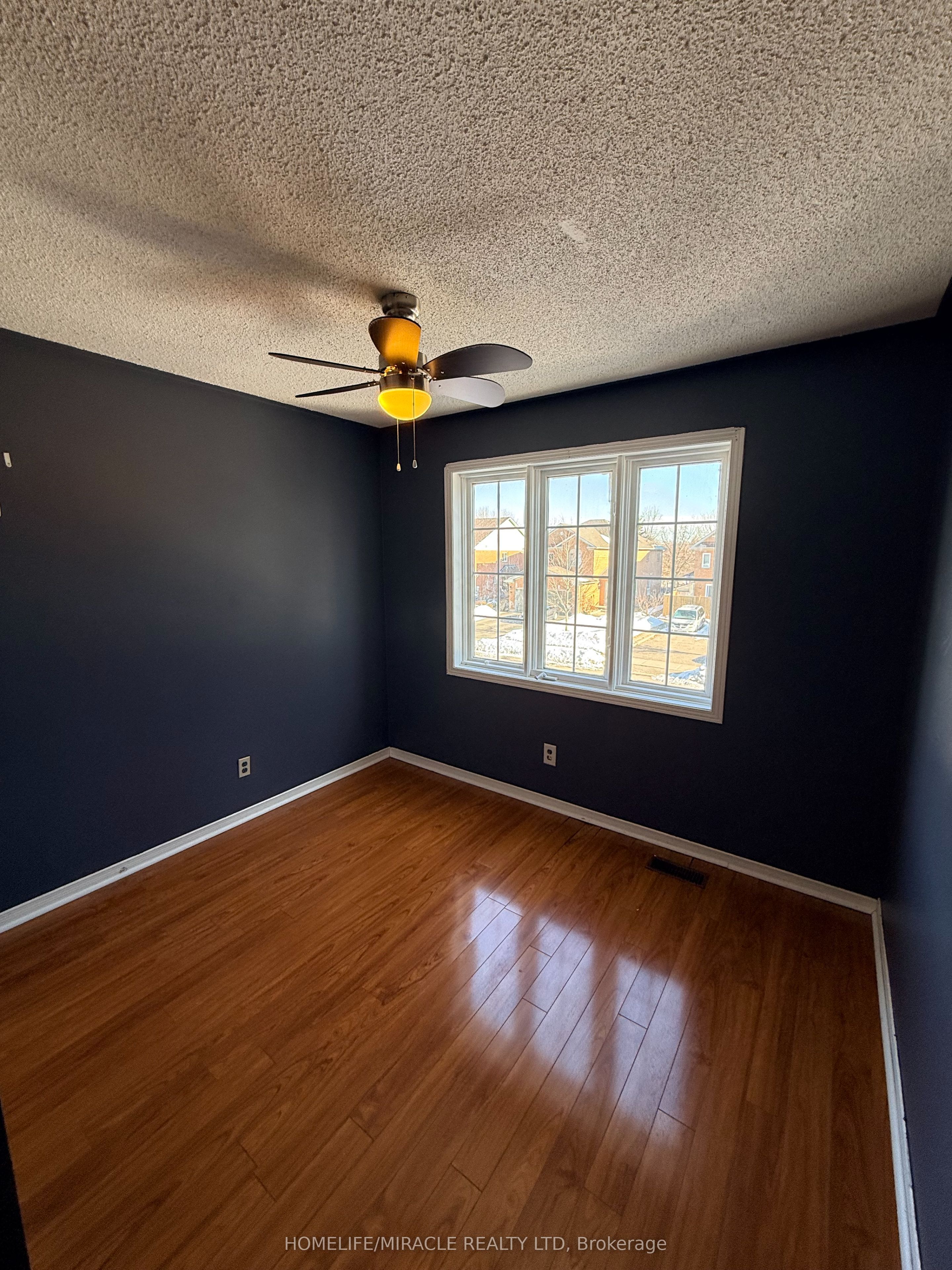137 Pressed Brick Drive Property Photo 33