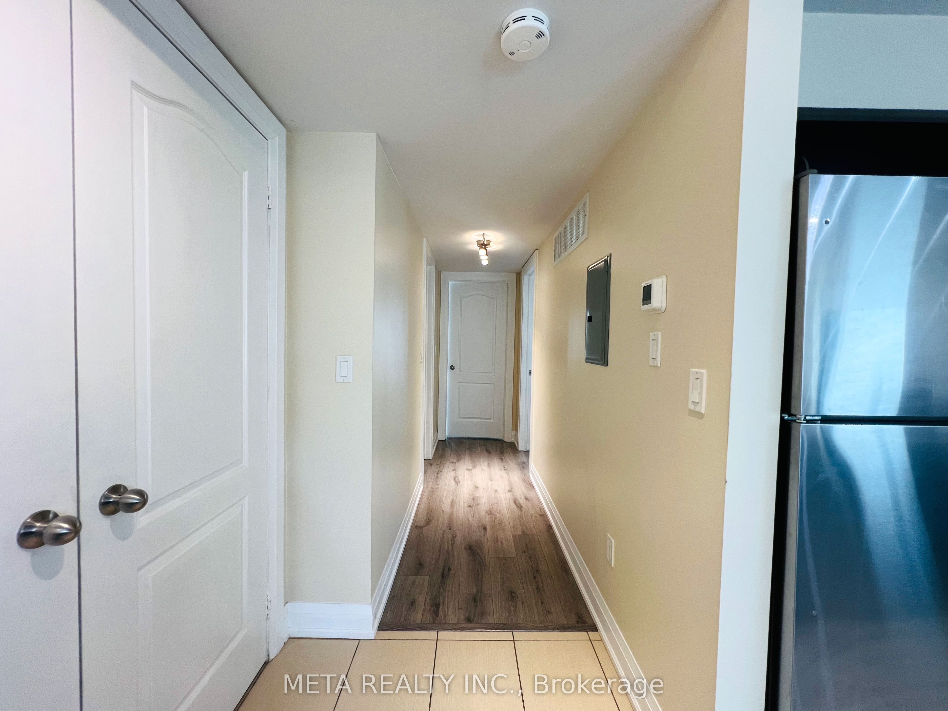 138 Widdicombe Hill Boulevard 701 Property Photo 11
