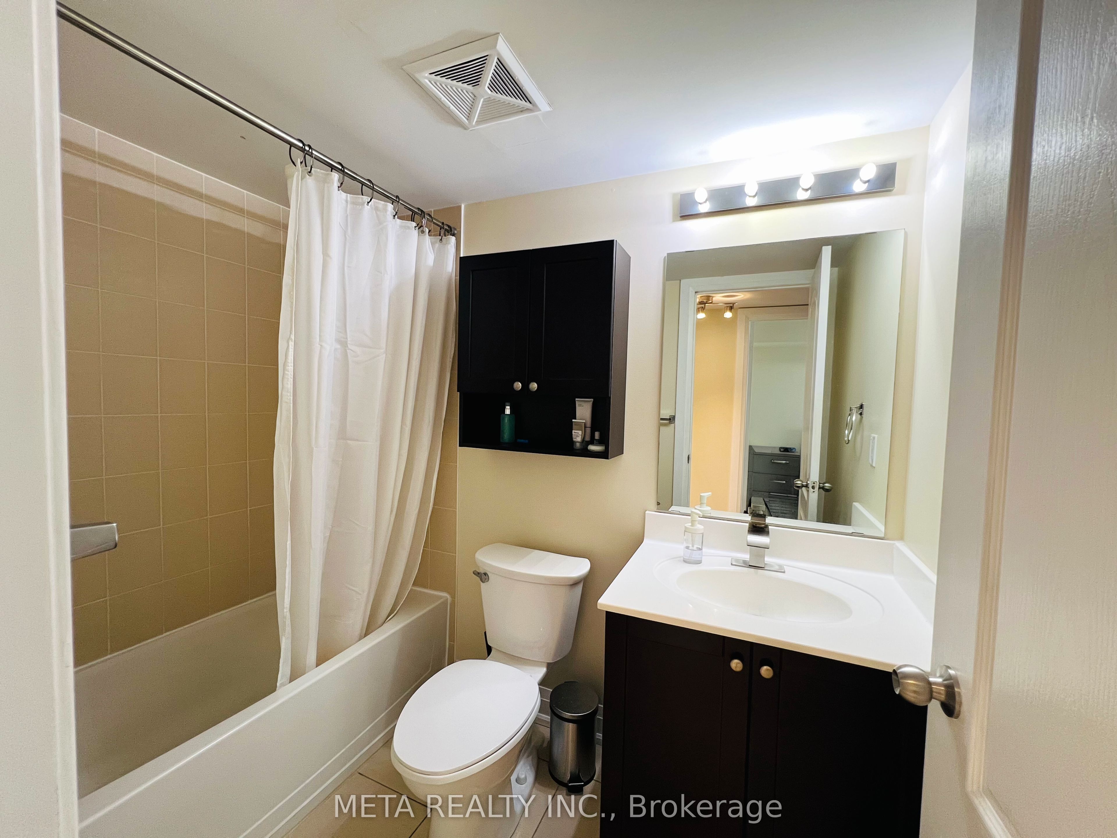 138 Widdicombe Hill Boulevard 701 Property Photo 15