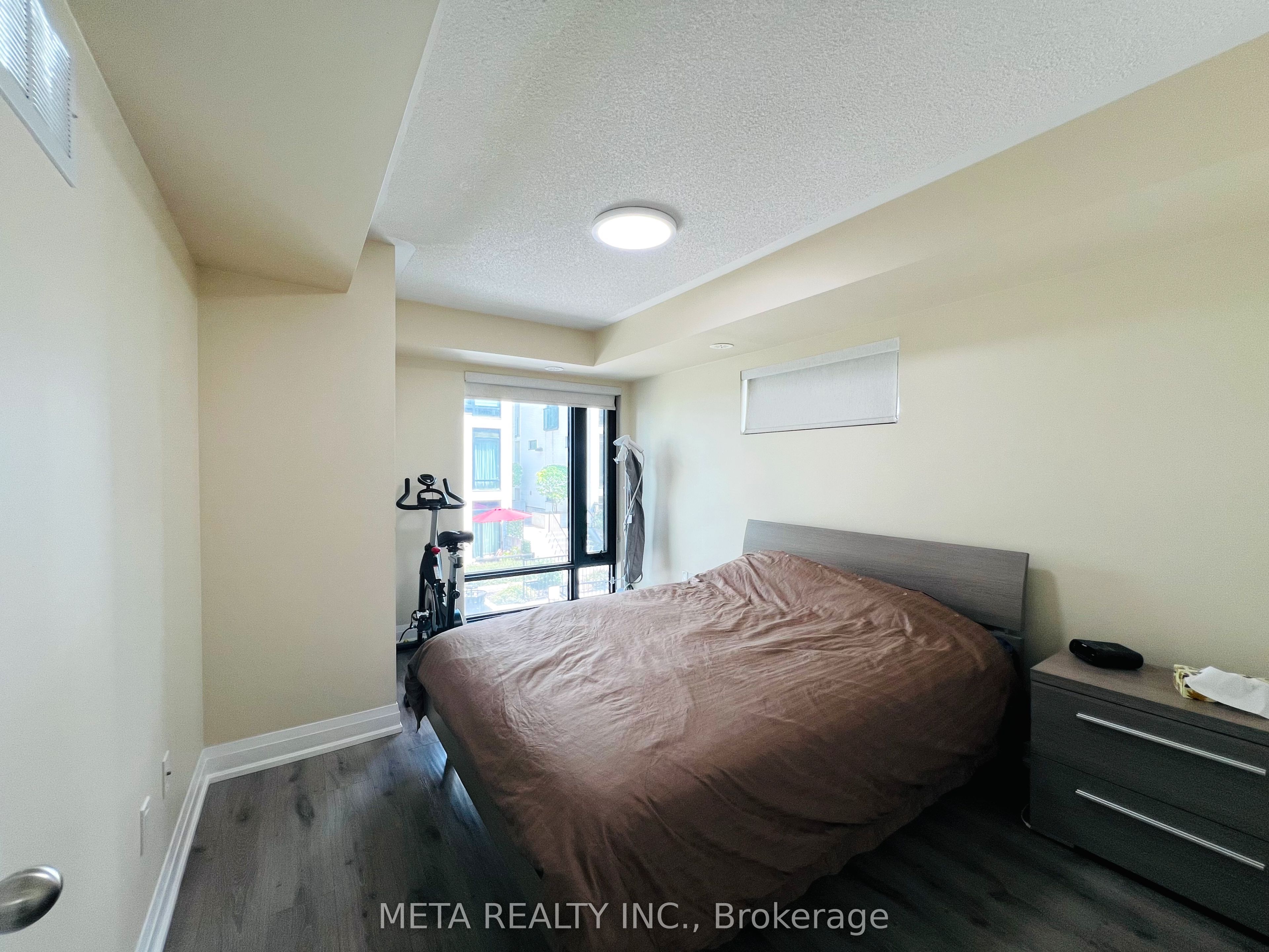 138 Widdicombe Hill Boulevard 701 Property Photo 17