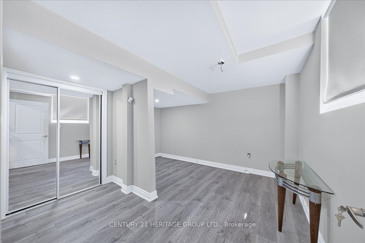 19 Reynolds Avenue Property Photo 39
